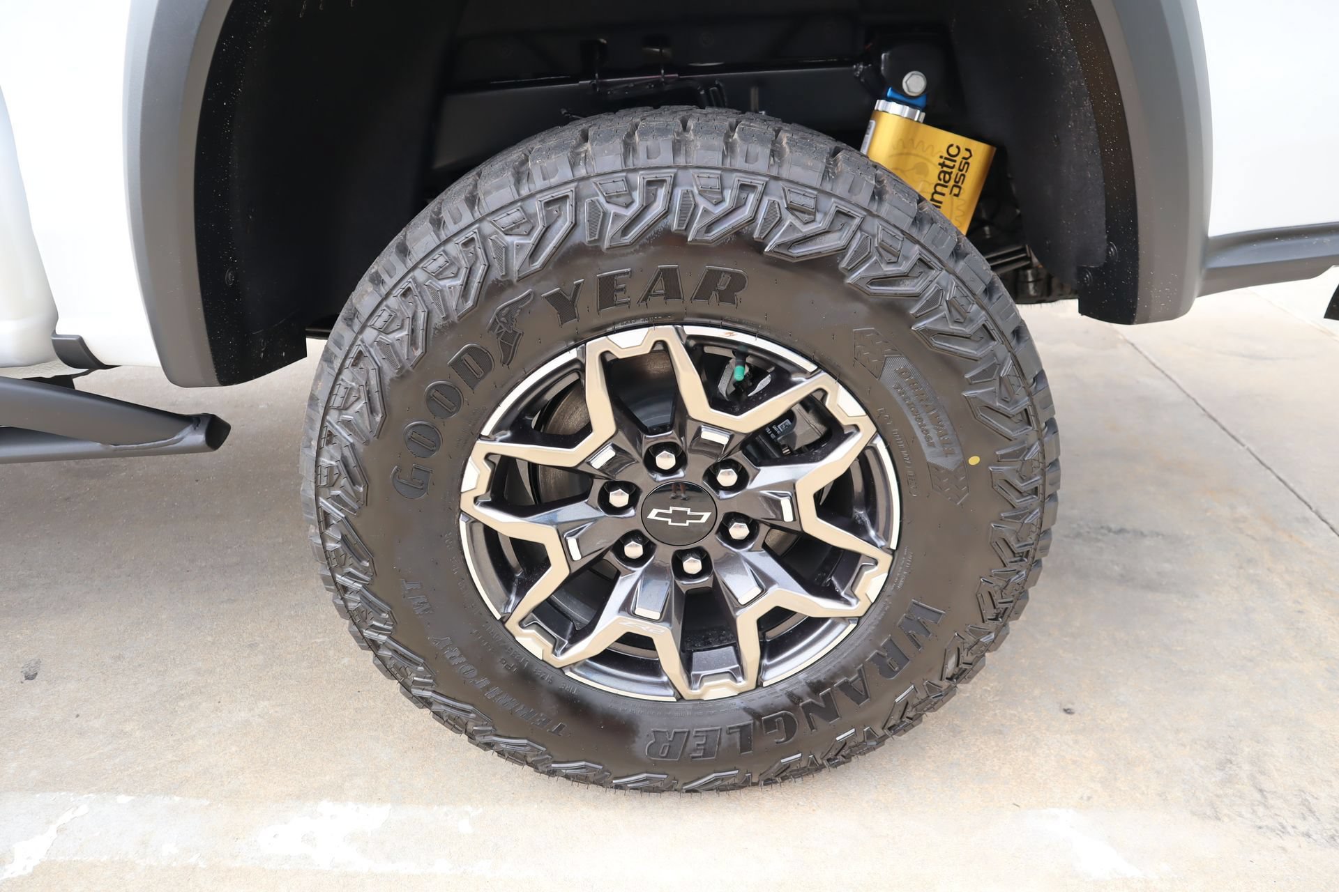 2026 Chevrolet Colorado ZR2 - Photo 20