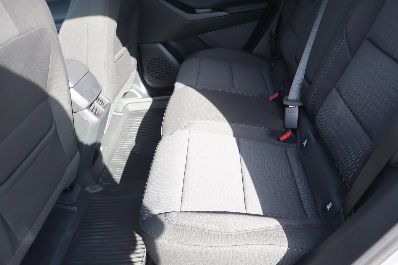 2027 Chevrolet Equinox LT - Photo 14