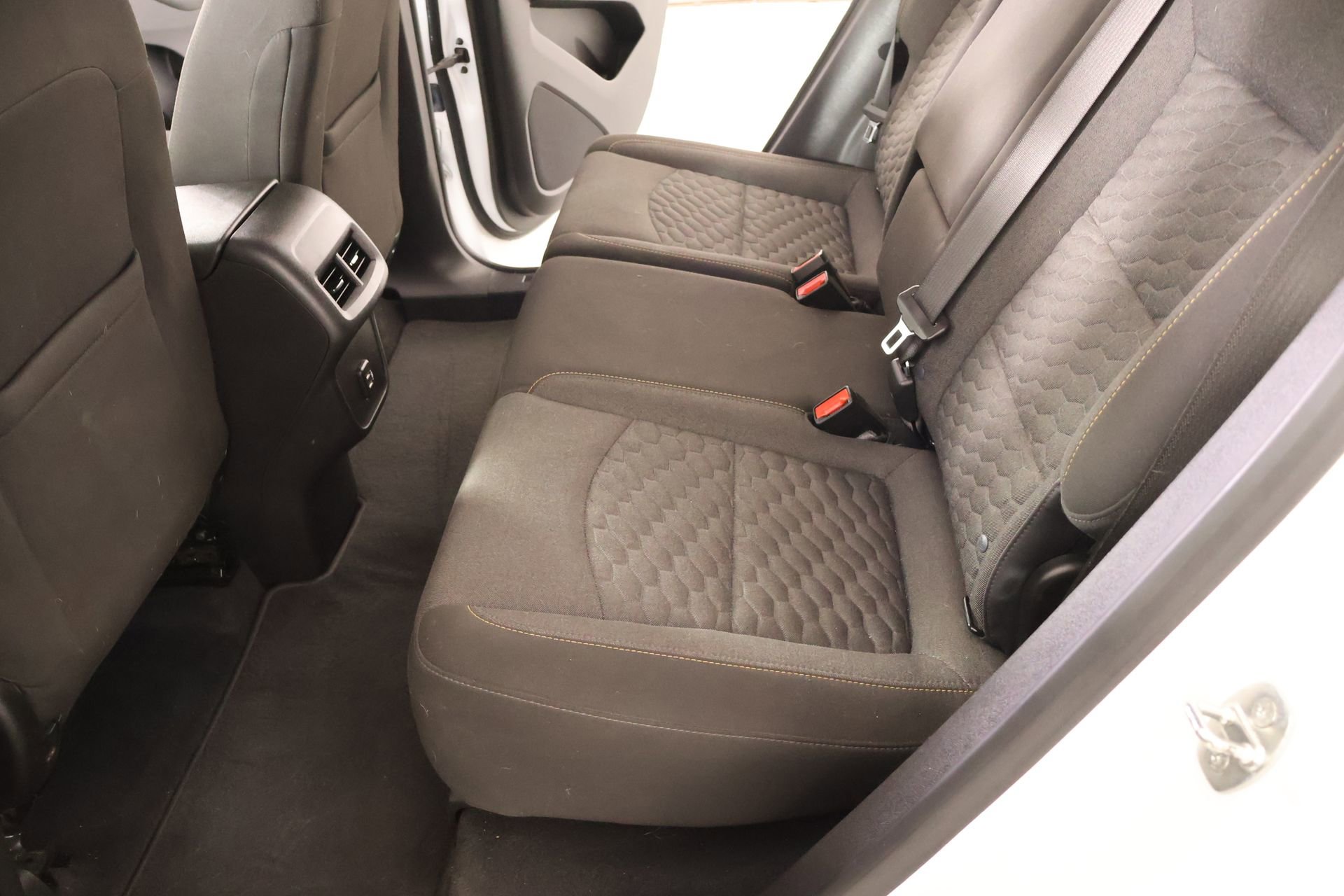 2021 Chevrolet Equinox LT - Photo 11