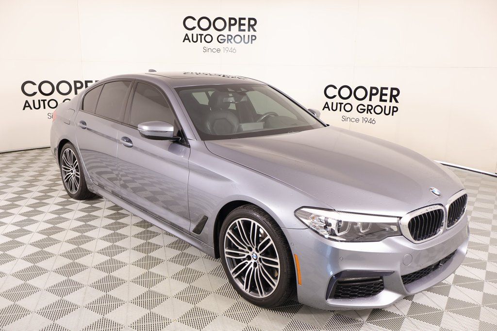 2019 BMW 5 Series 530i xDrive Sedan's photo