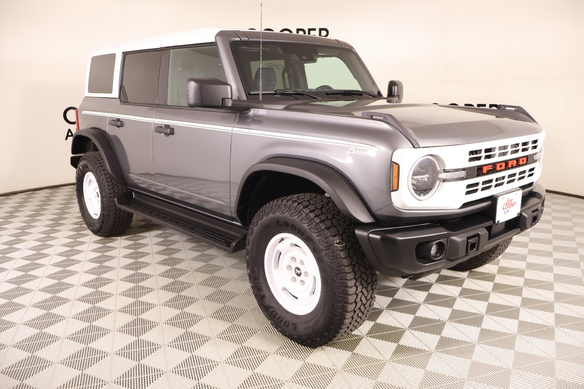  Ford Bronco