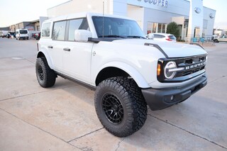 2026 Ford Bronco Outer Banks SUV
