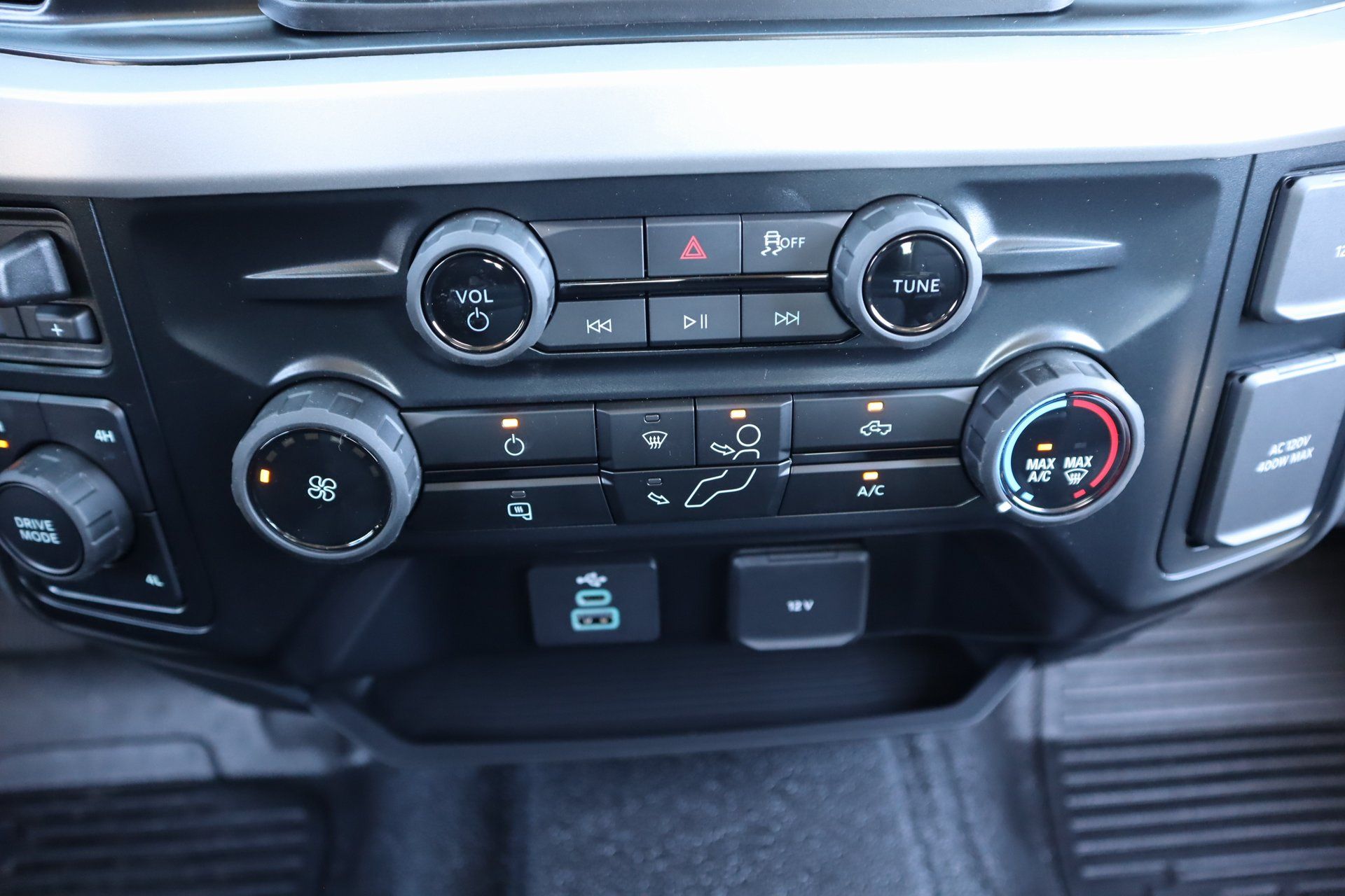 2026 Ford F-350 Super Duty Chassis Cab XL - Photo 6