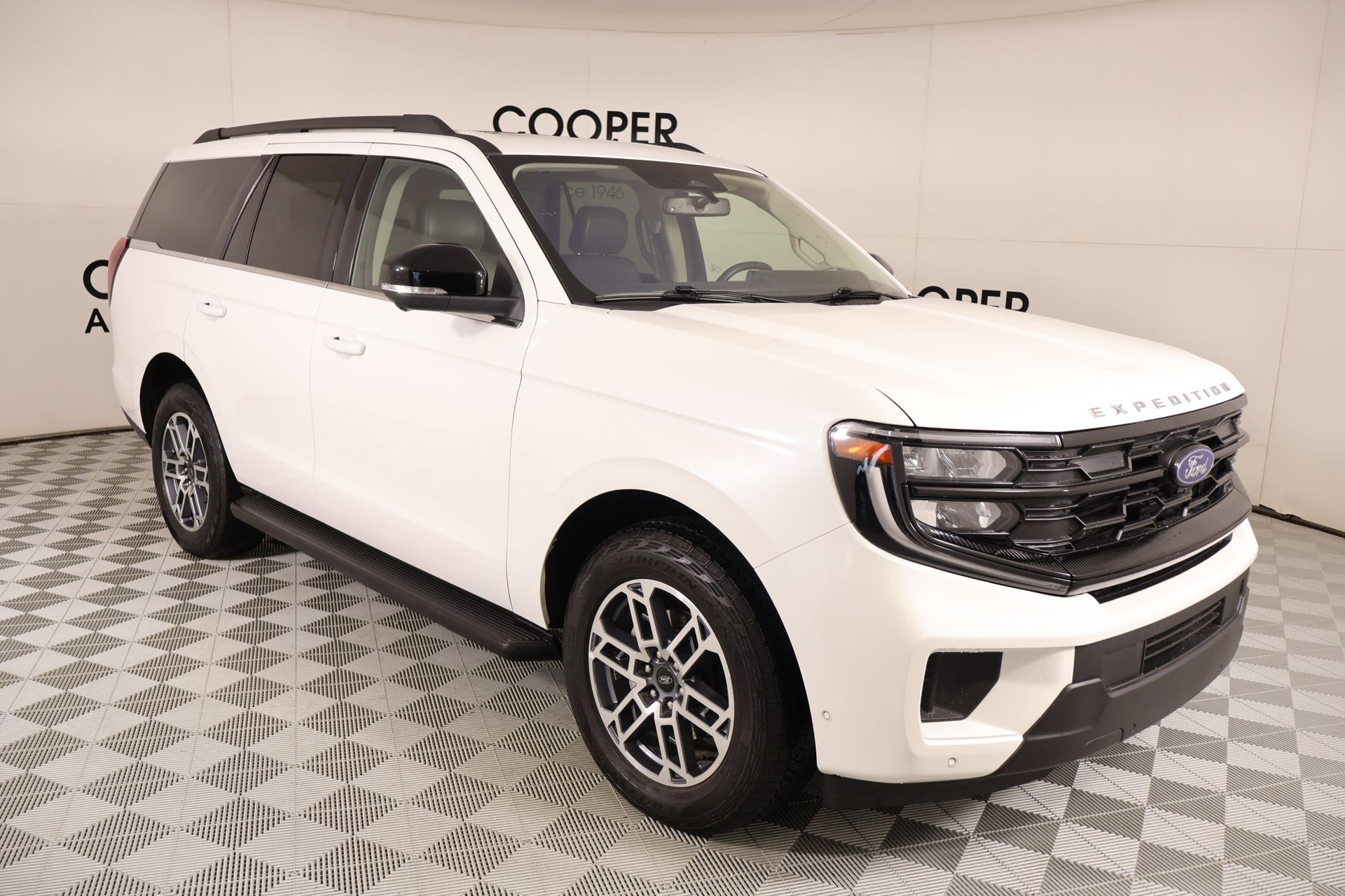 2025 Ford Expedition Active 4x4's photo
