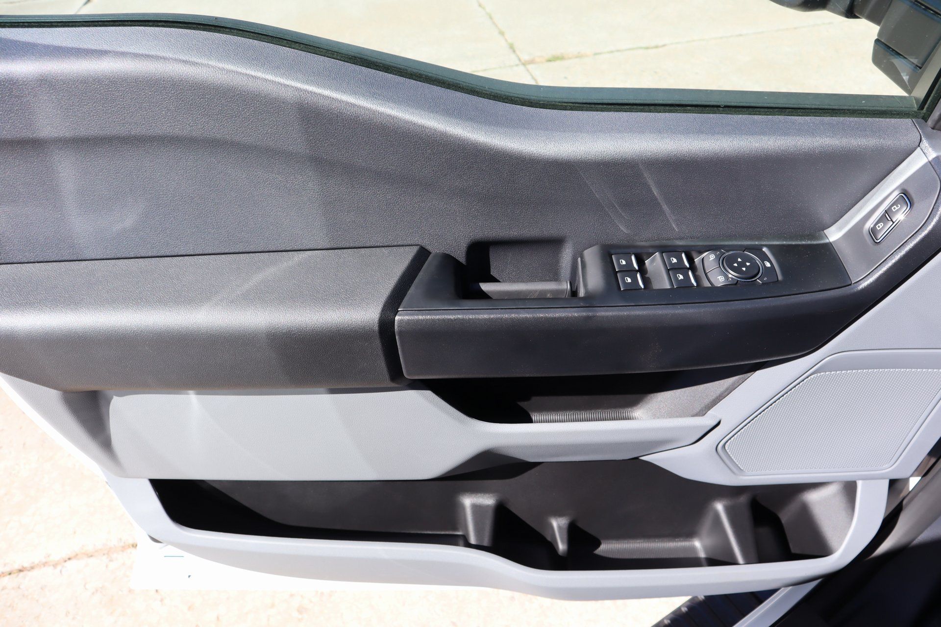 2026 Ford F-350 Super Duty Chassis Cab XL - Photo 14