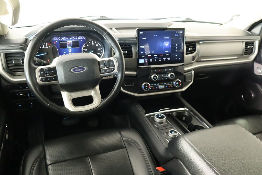 Used 2024 Ford Expedition XLT SUV
