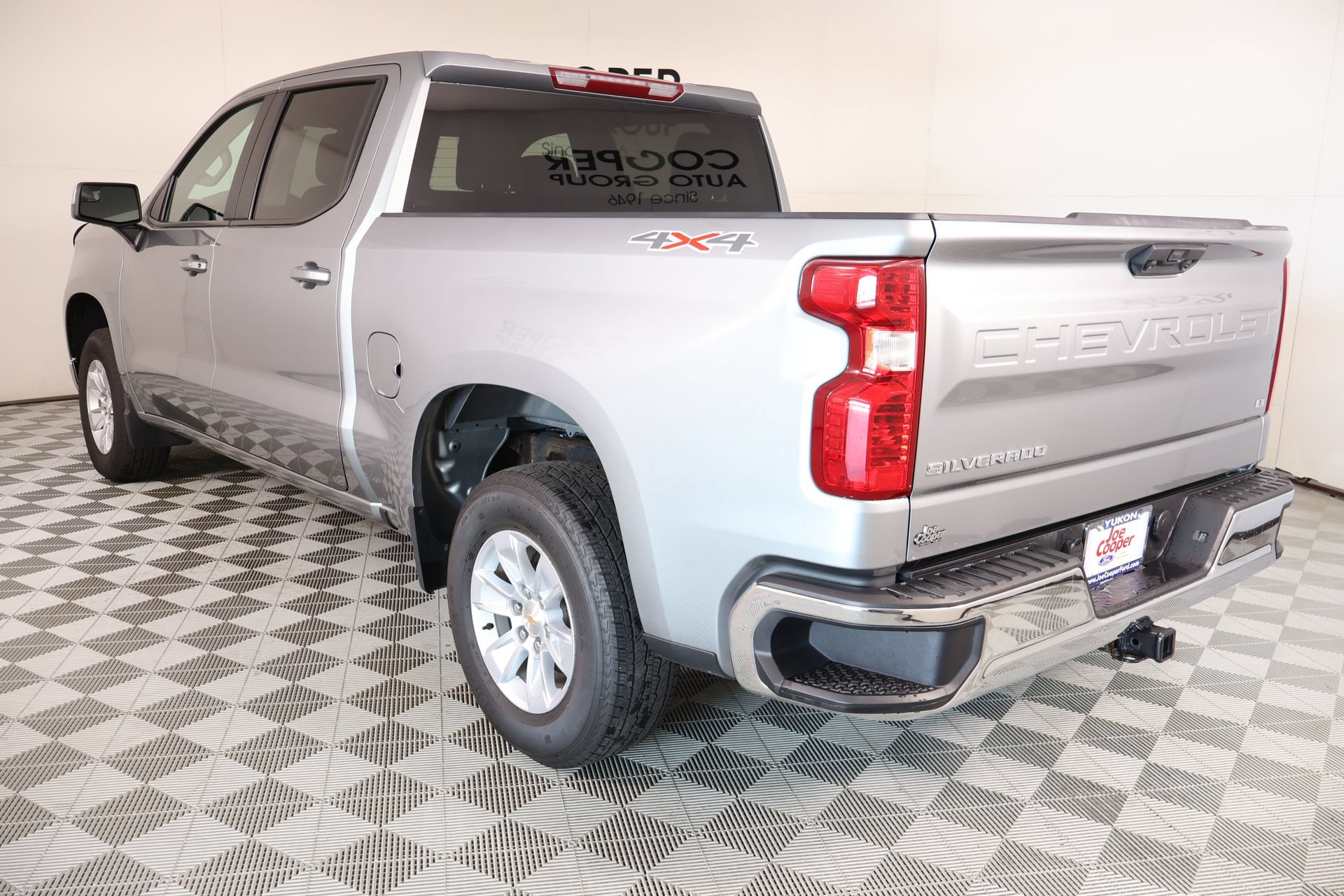 2025 Chevrolet Silverado 1500 LT - Photo 22