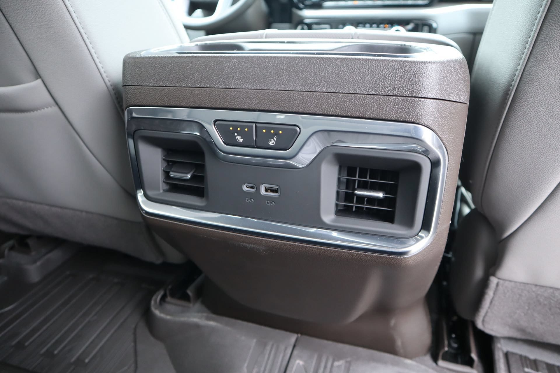 2026 GMC Sierra 1500 SLT - Photo 24