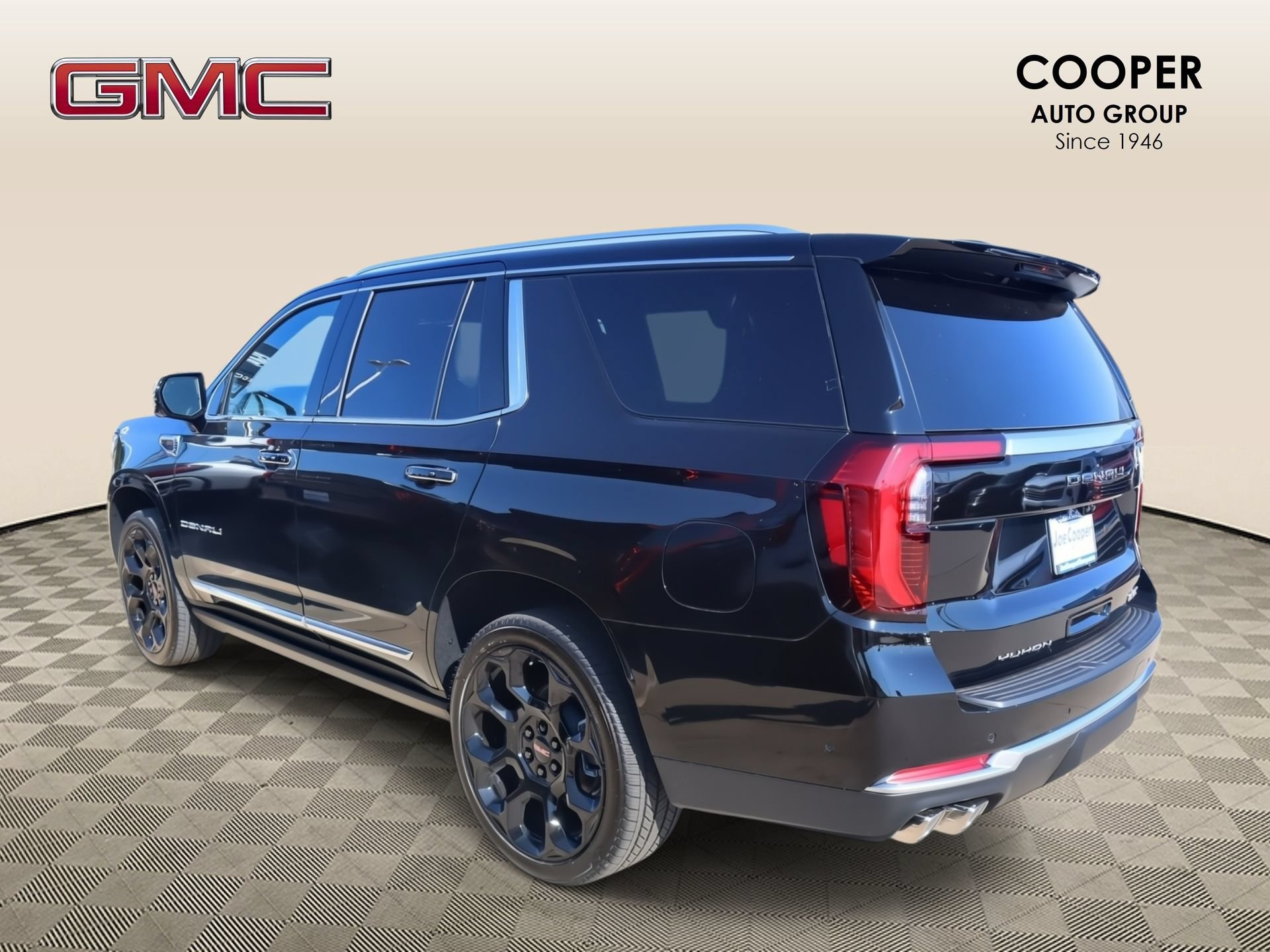 2026 GMC Yukon Denali - Photo 21
