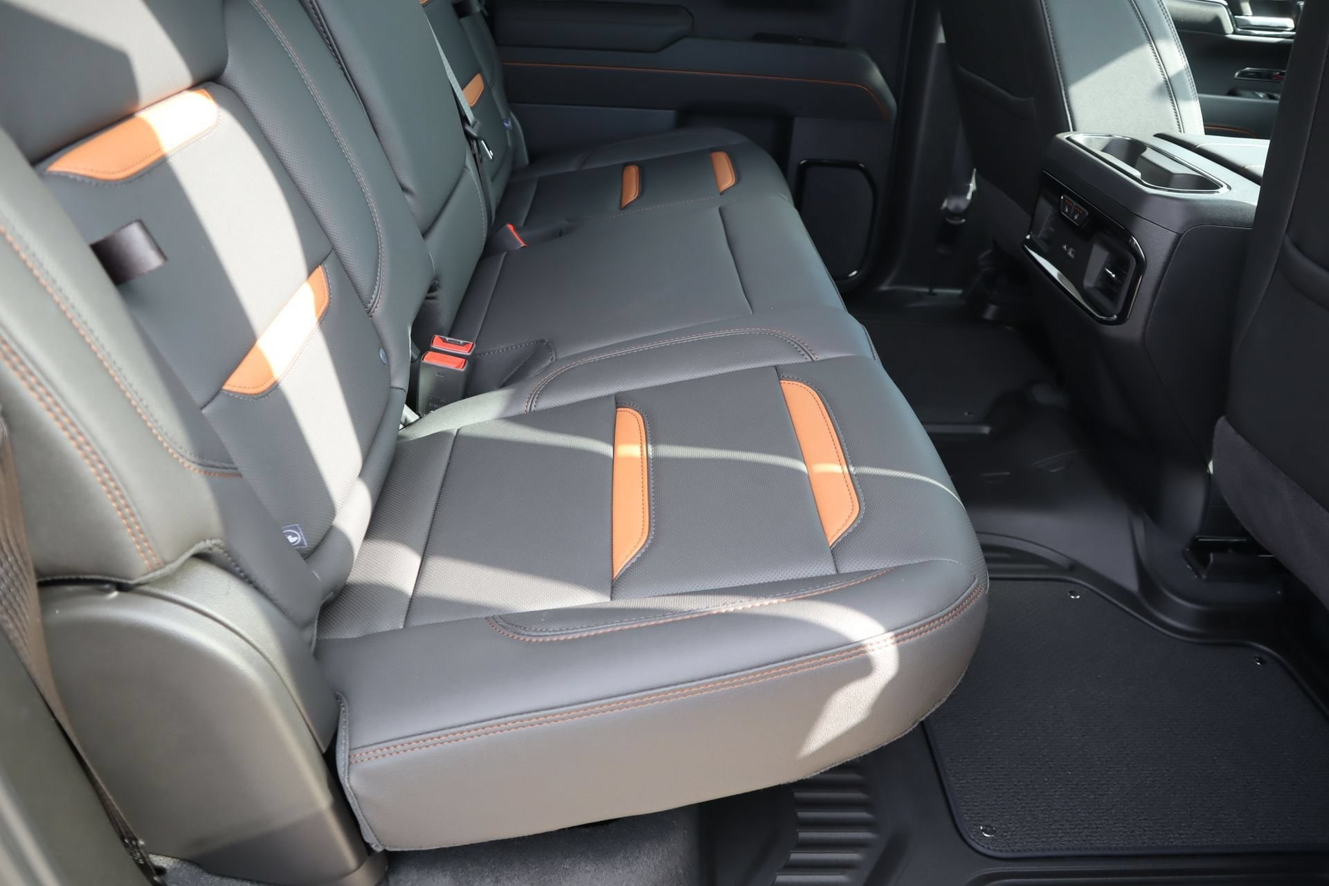 2026 GMC Sierra 1500 AT4 - Photo 25