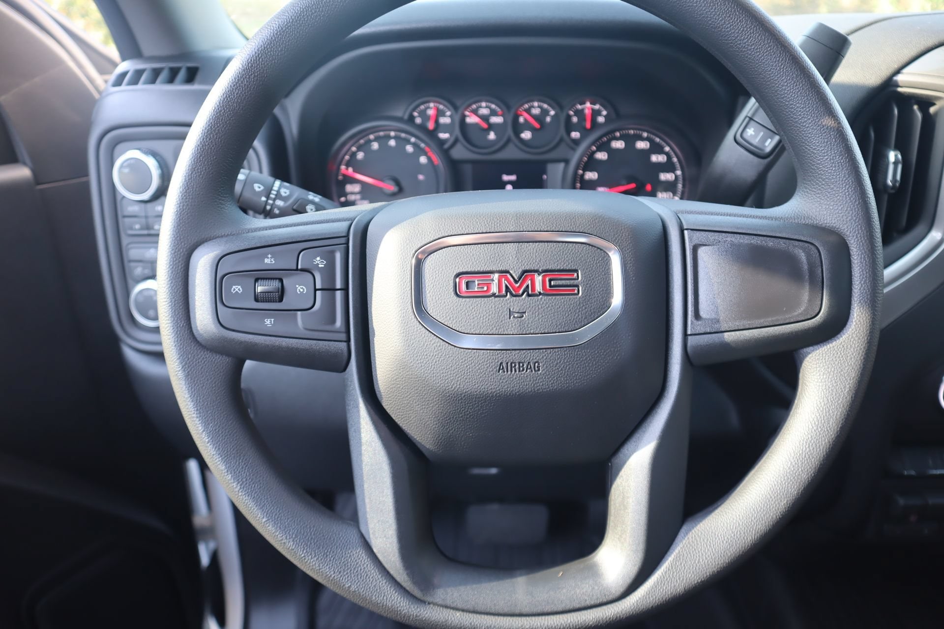 2026 GMC Sierra 1500 Pro - Photo 6