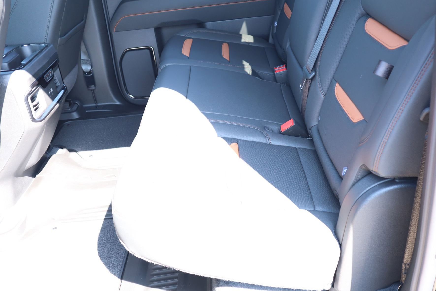 2026 GMC Sierra 1500 AT4 - Photo 16