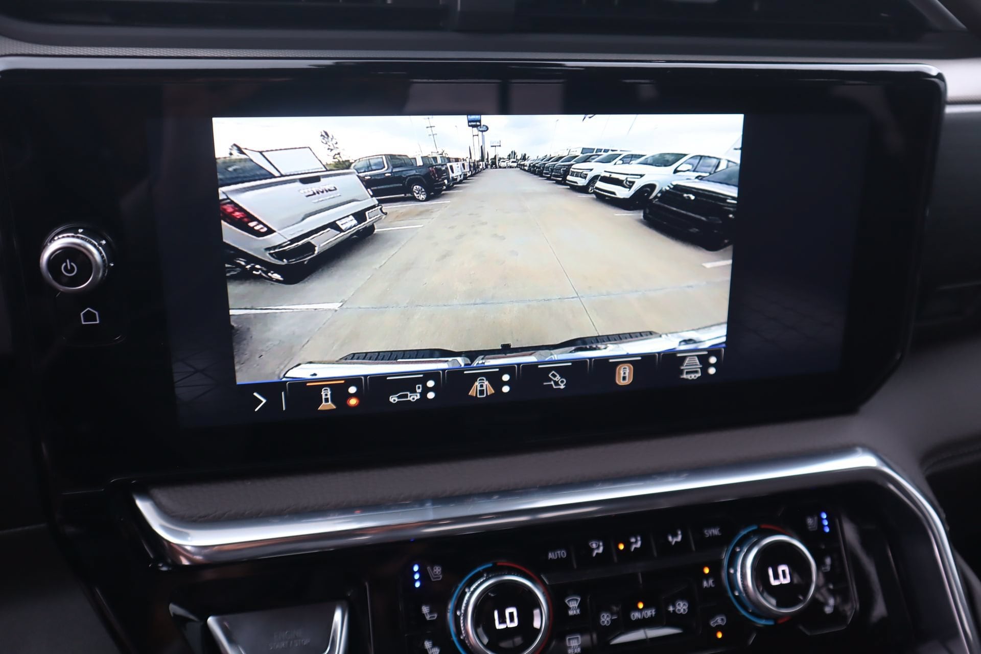 2026 GMC Sierra 1500 Denali - Photo 8