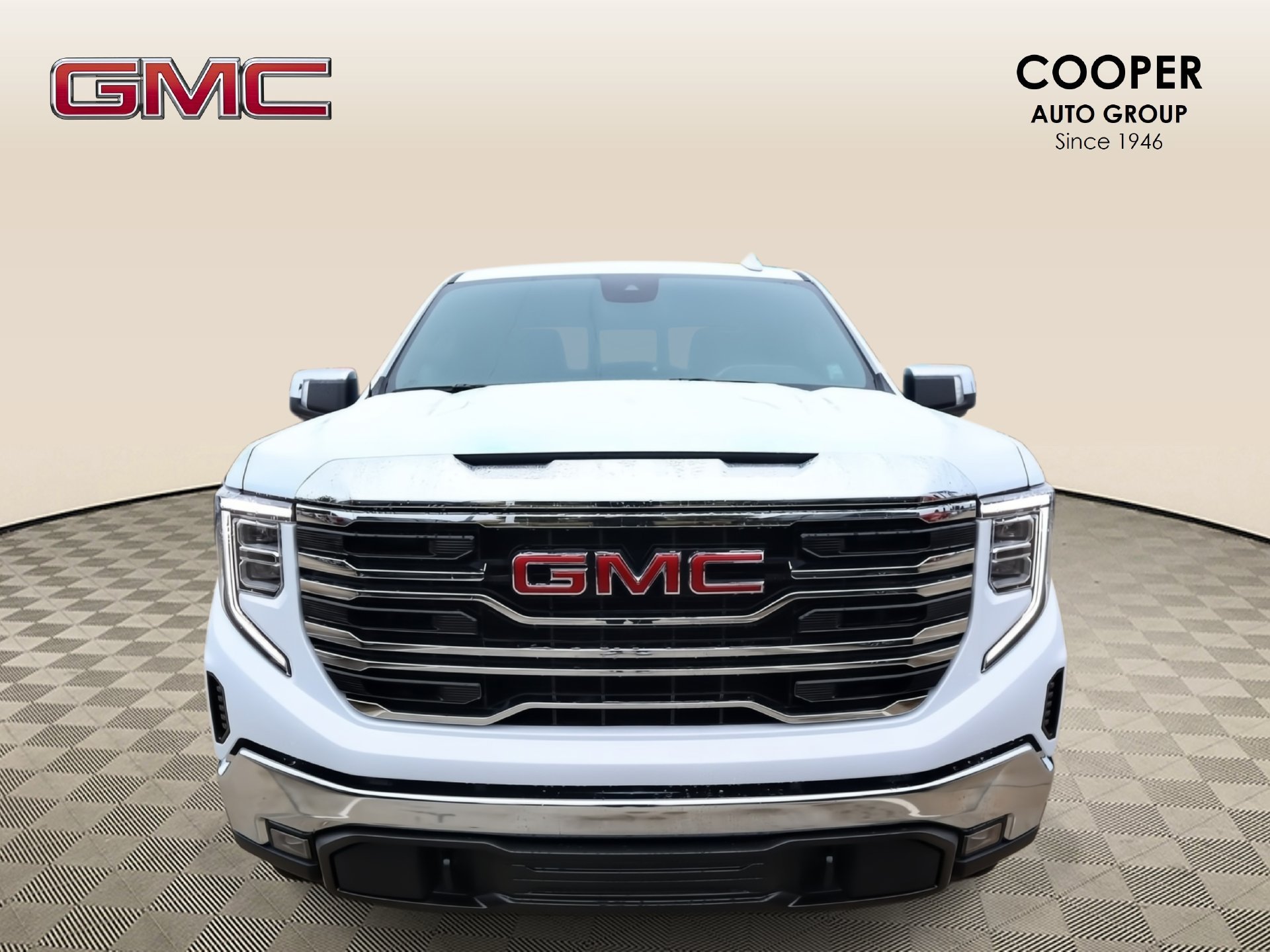 2026 GMC Sierra 1500 SLT - Photo 11