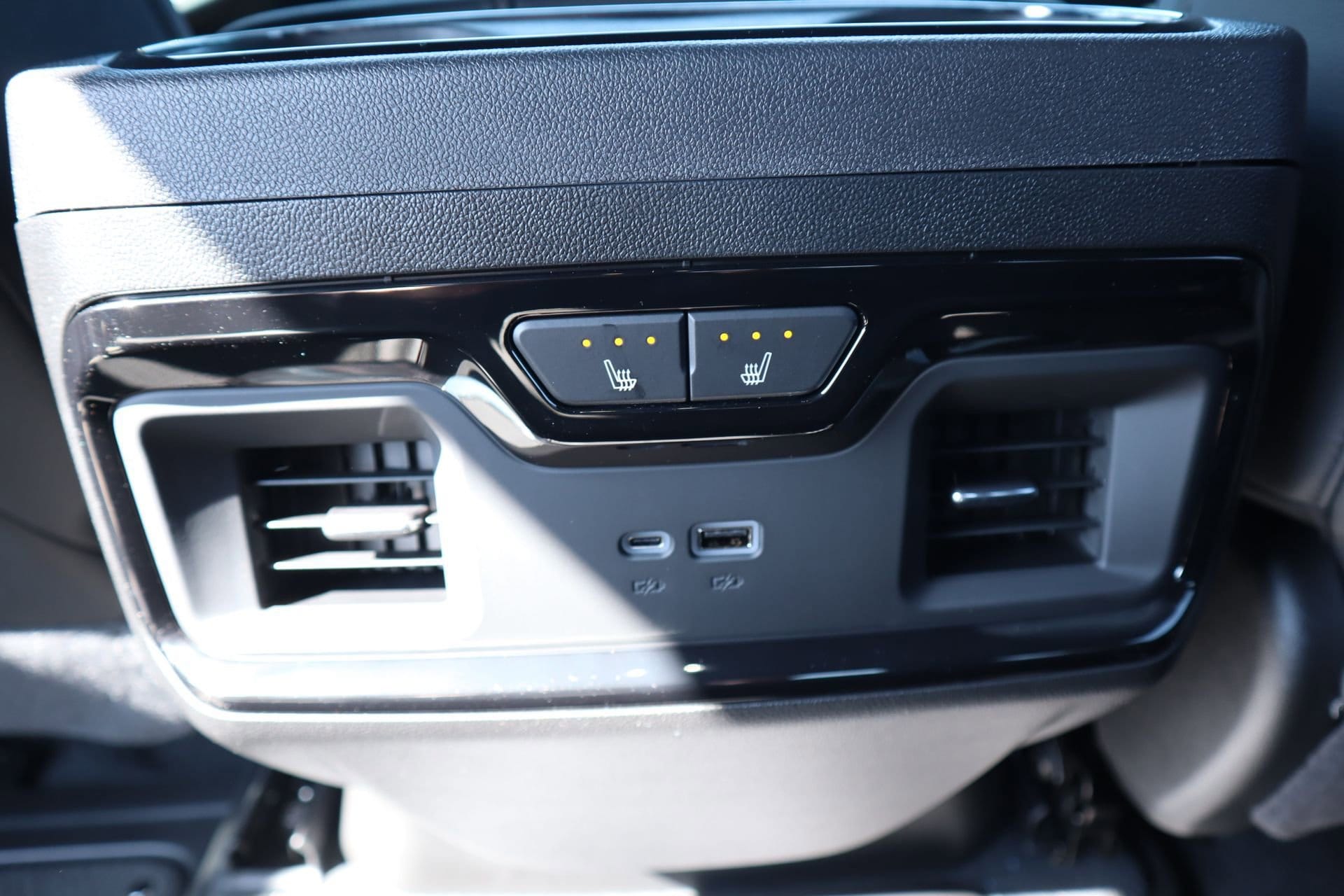 2026 GMC Sierra 1500 AT4 - Photo 25