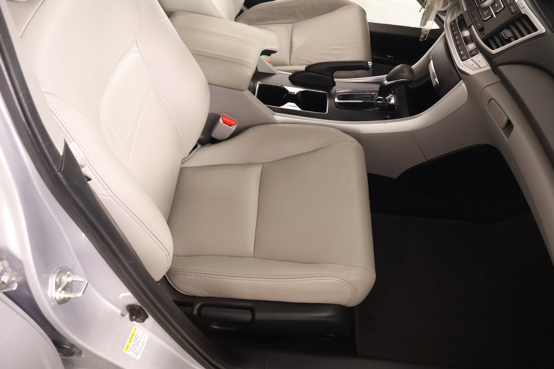 2013 Honda Accord LX - Photo 13