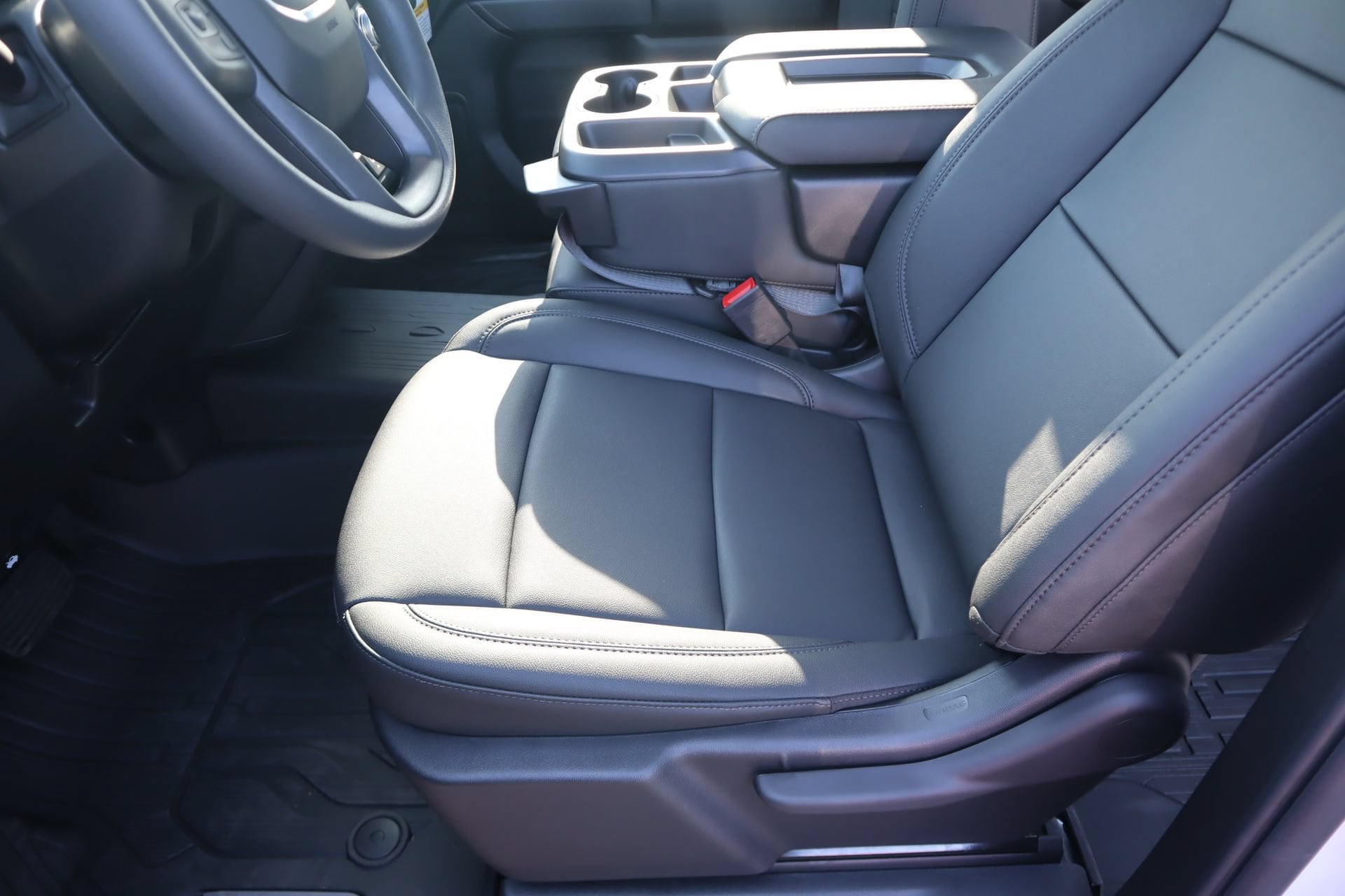 2026 GMC Sierra 1500 Pro - Photo 14