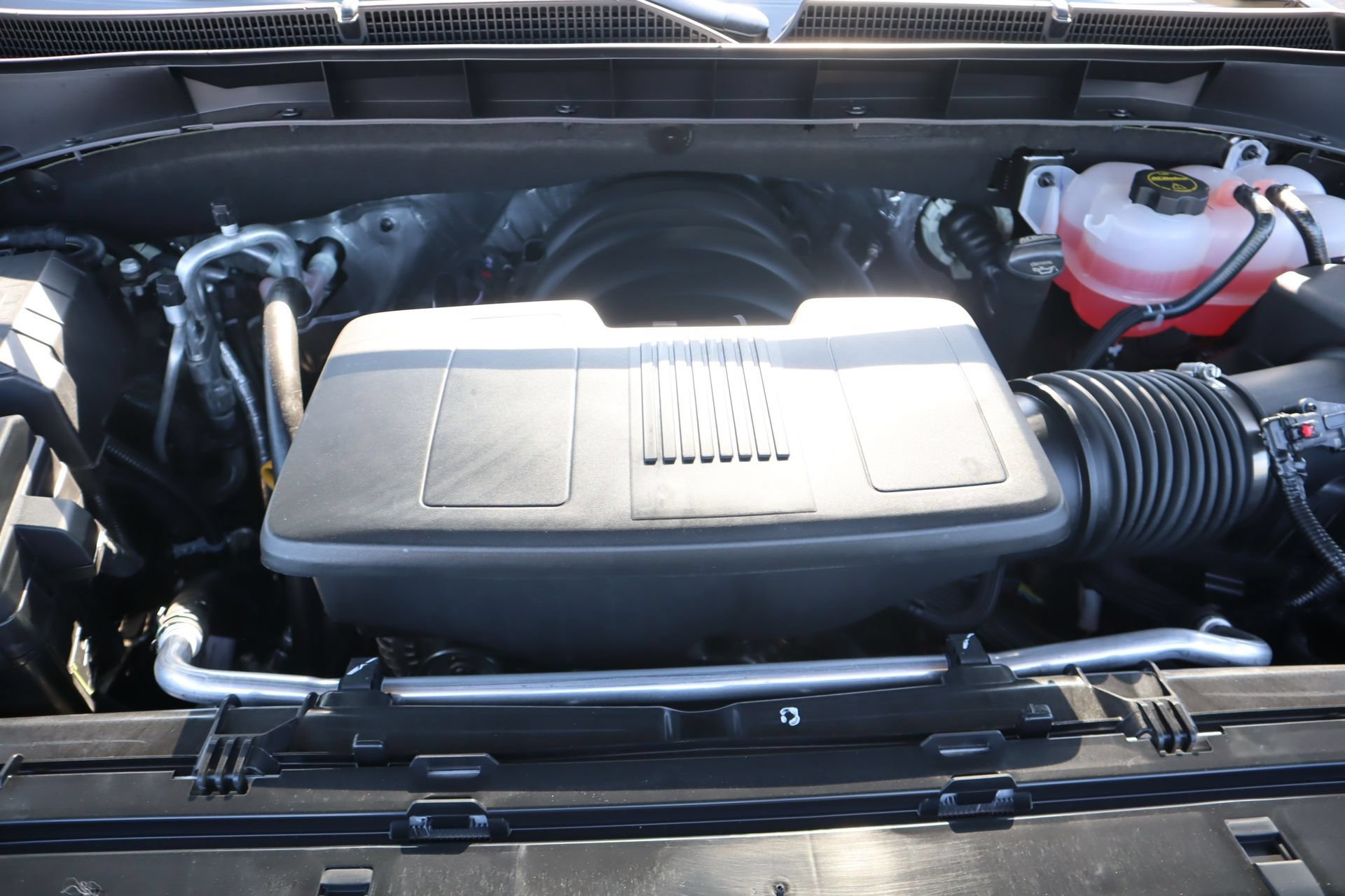 2026 GMC Yukon Denali - Photo 20