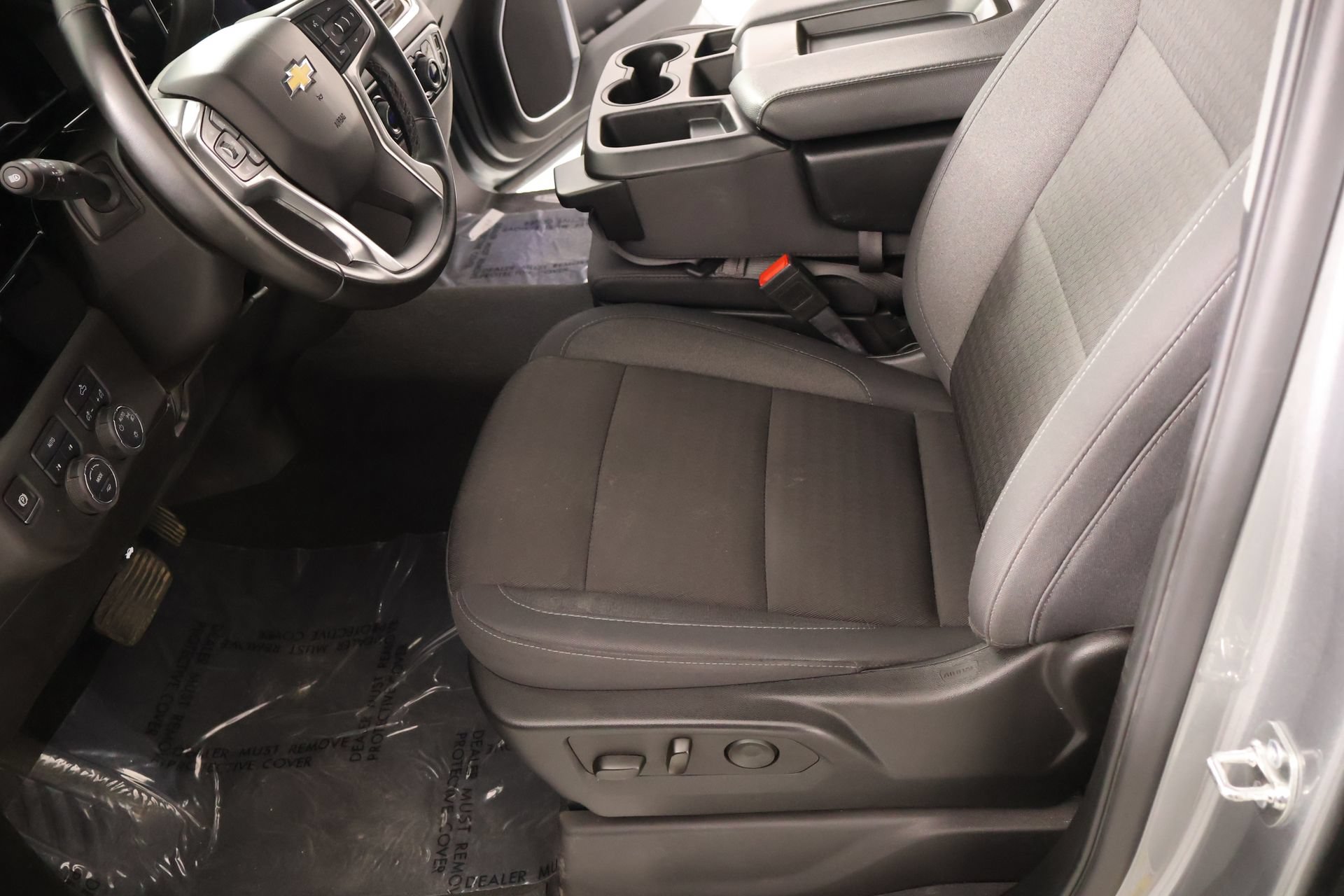 2025 Chevrolet Silverado 1500 LT - Photo 11