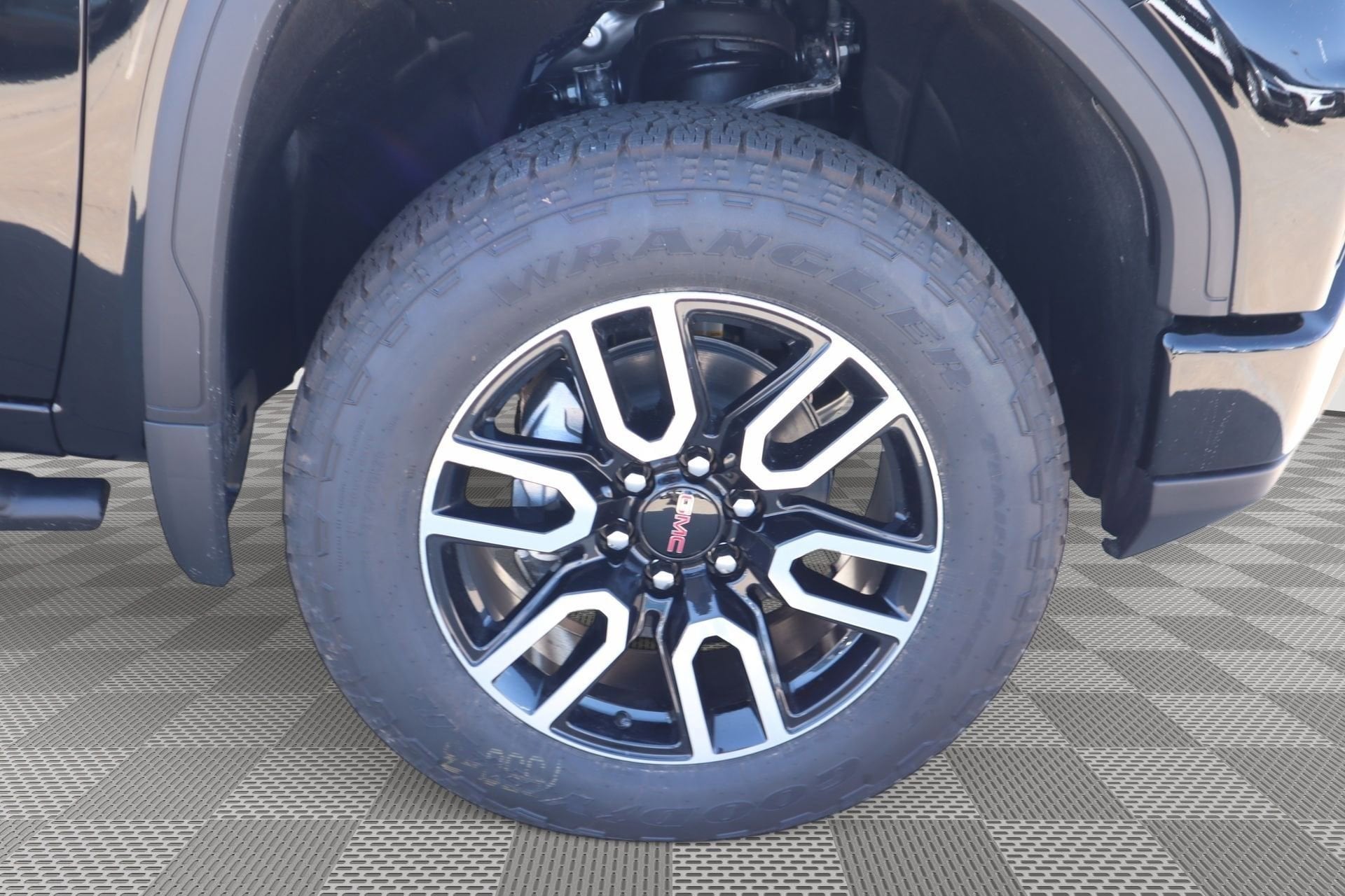 2026 GMC Sierra 1500 AT4 - Photo 19