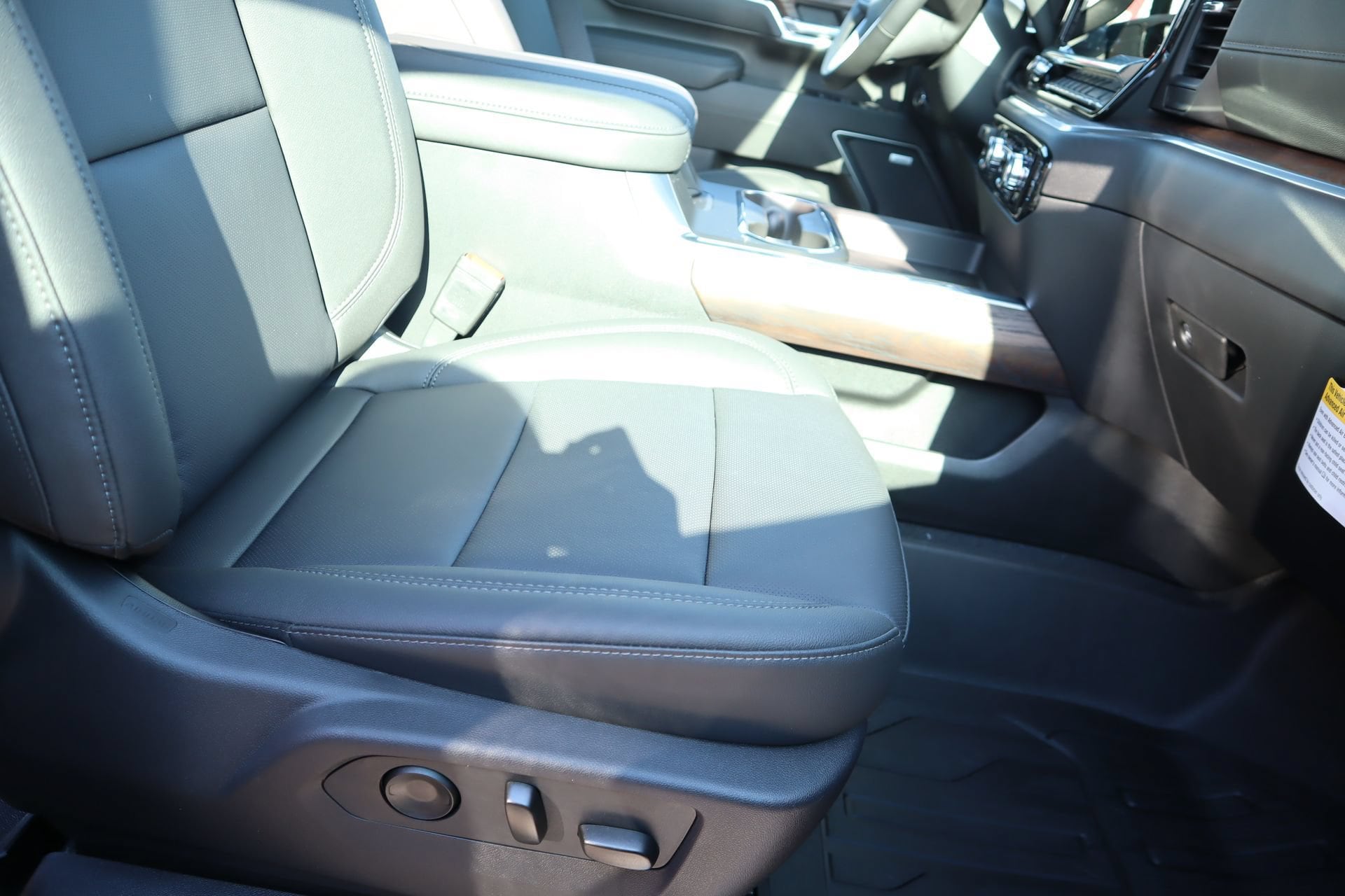 2026 GMC Sierra 2500HD SLT - Photo 18