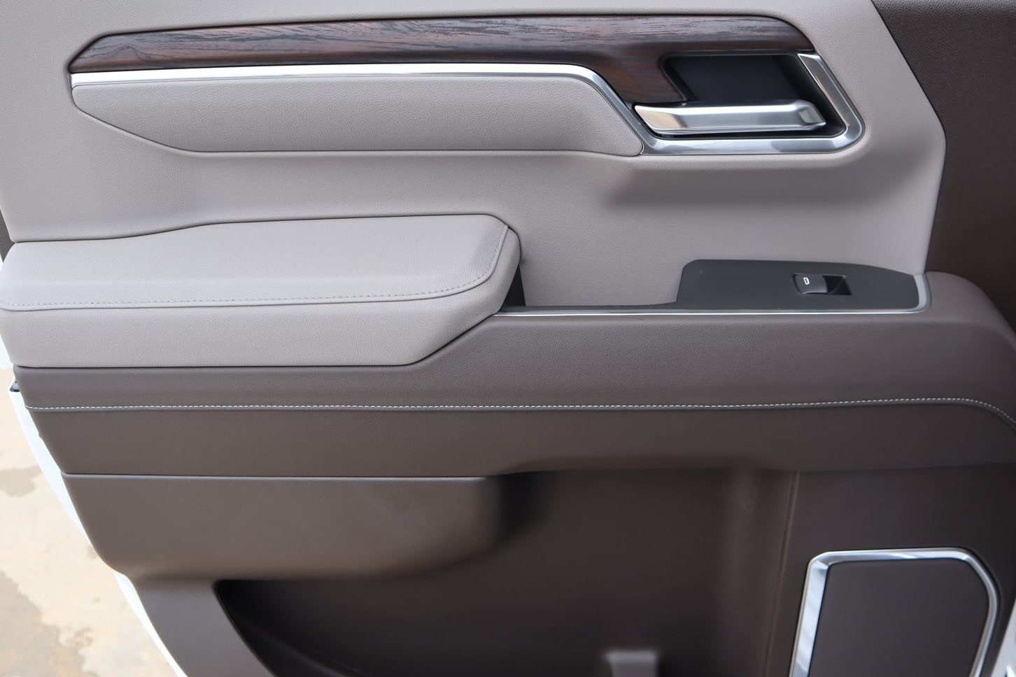 2026 GMC Sierra 1500 SLT - Photo 26