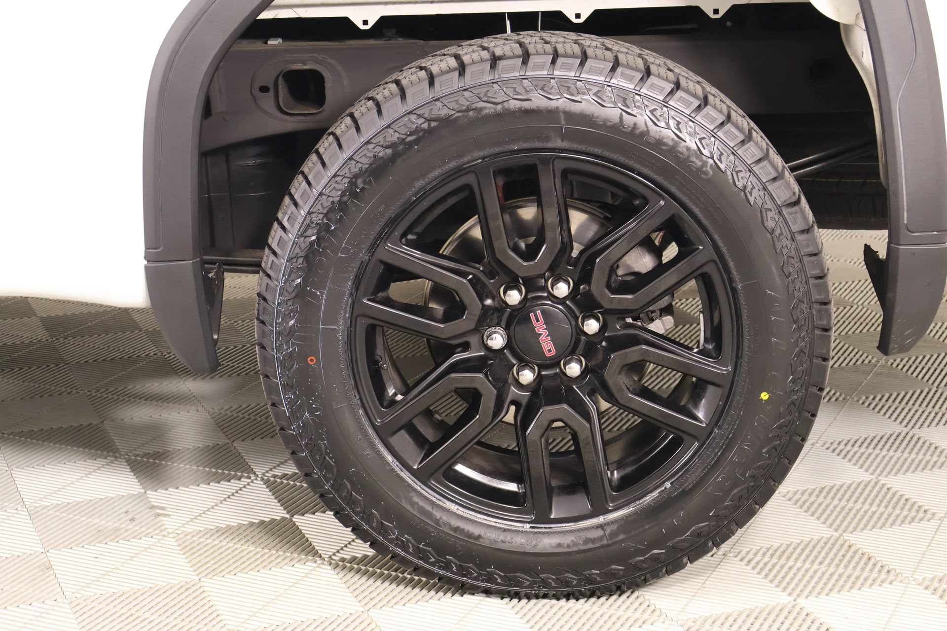 2024 GMC Sierra 1500 Pro - Photo 17