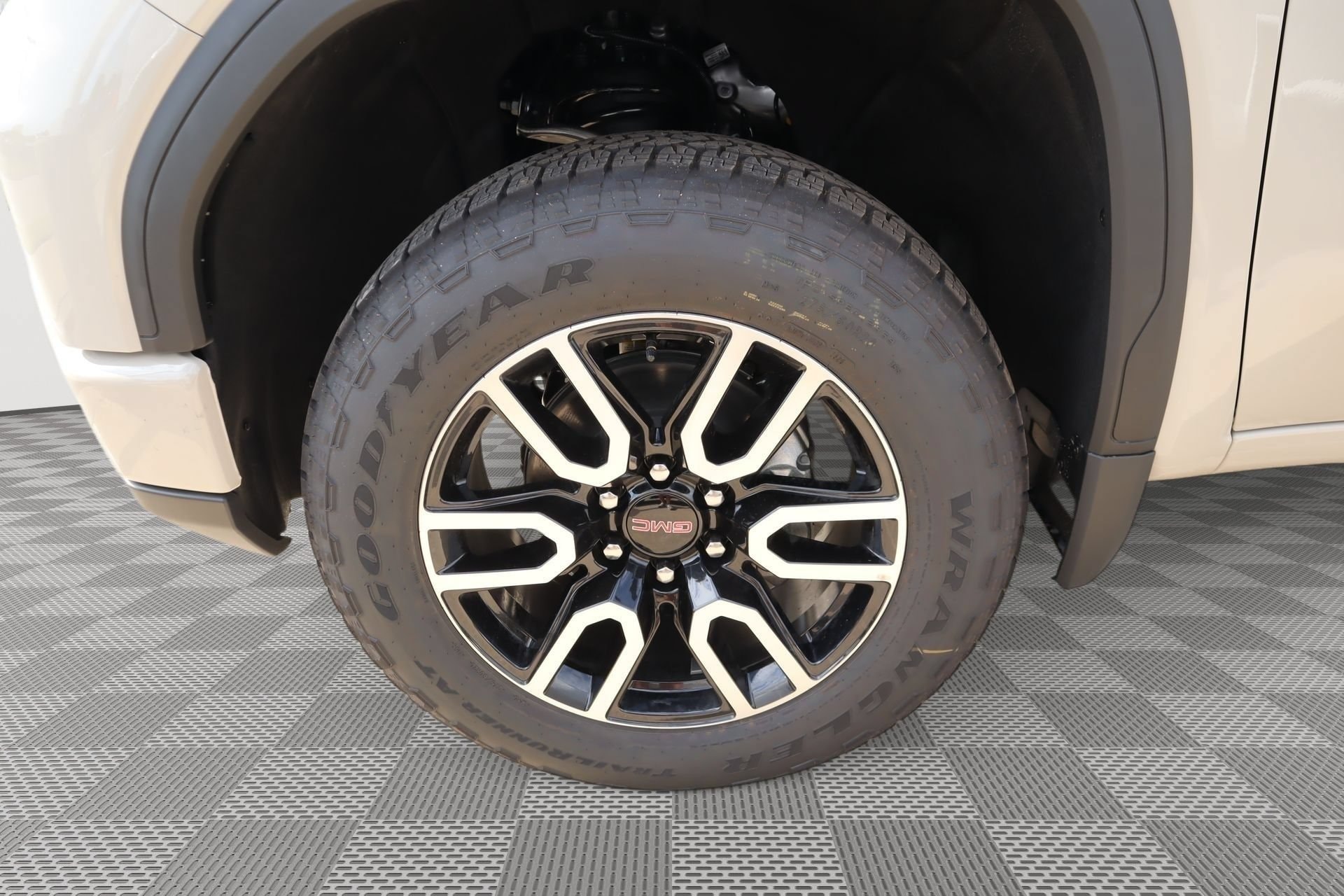 2026 GMC Sierra 1500 AT4 - Photo 19