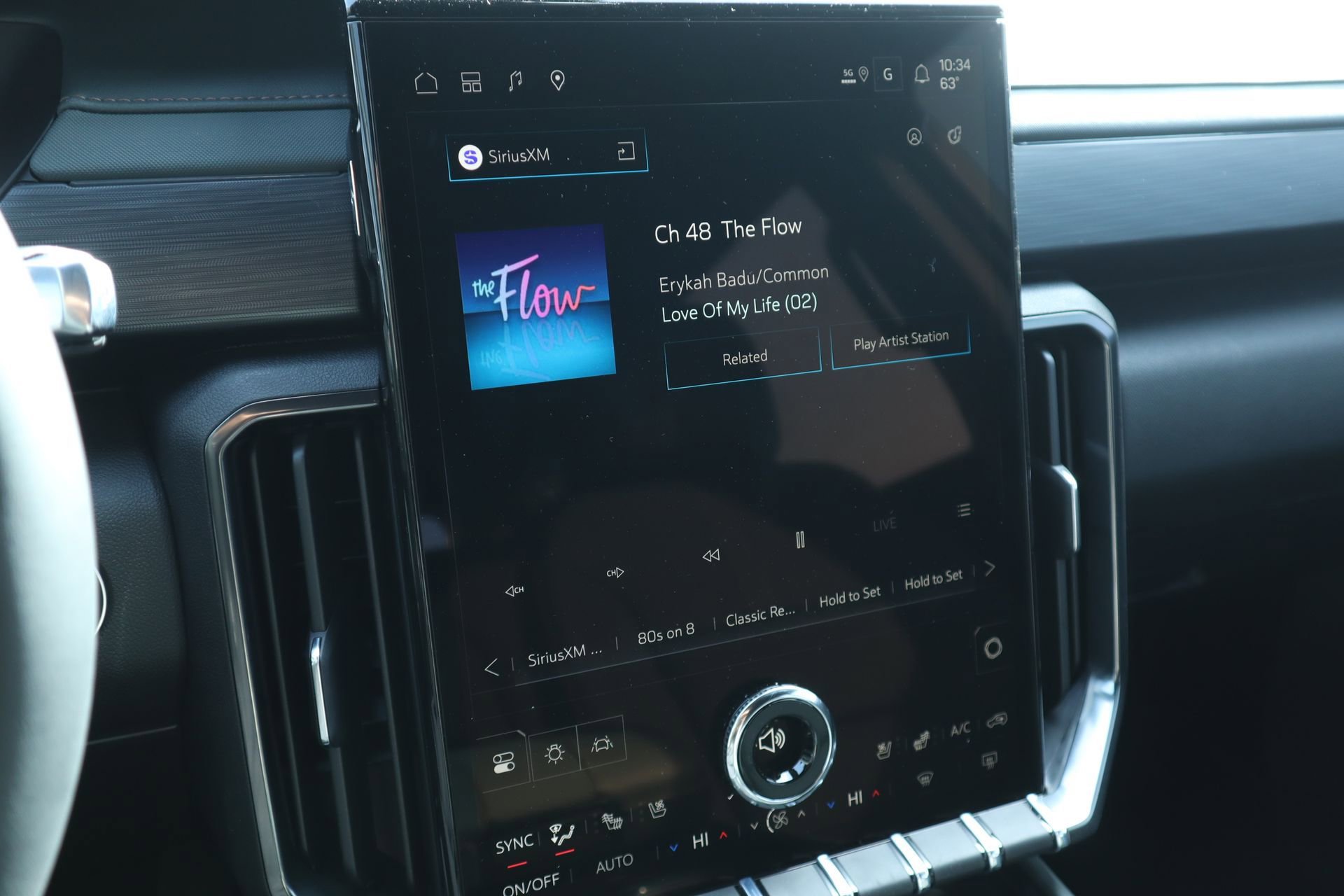 2026 GMC Acadia AT4 - Photo 7