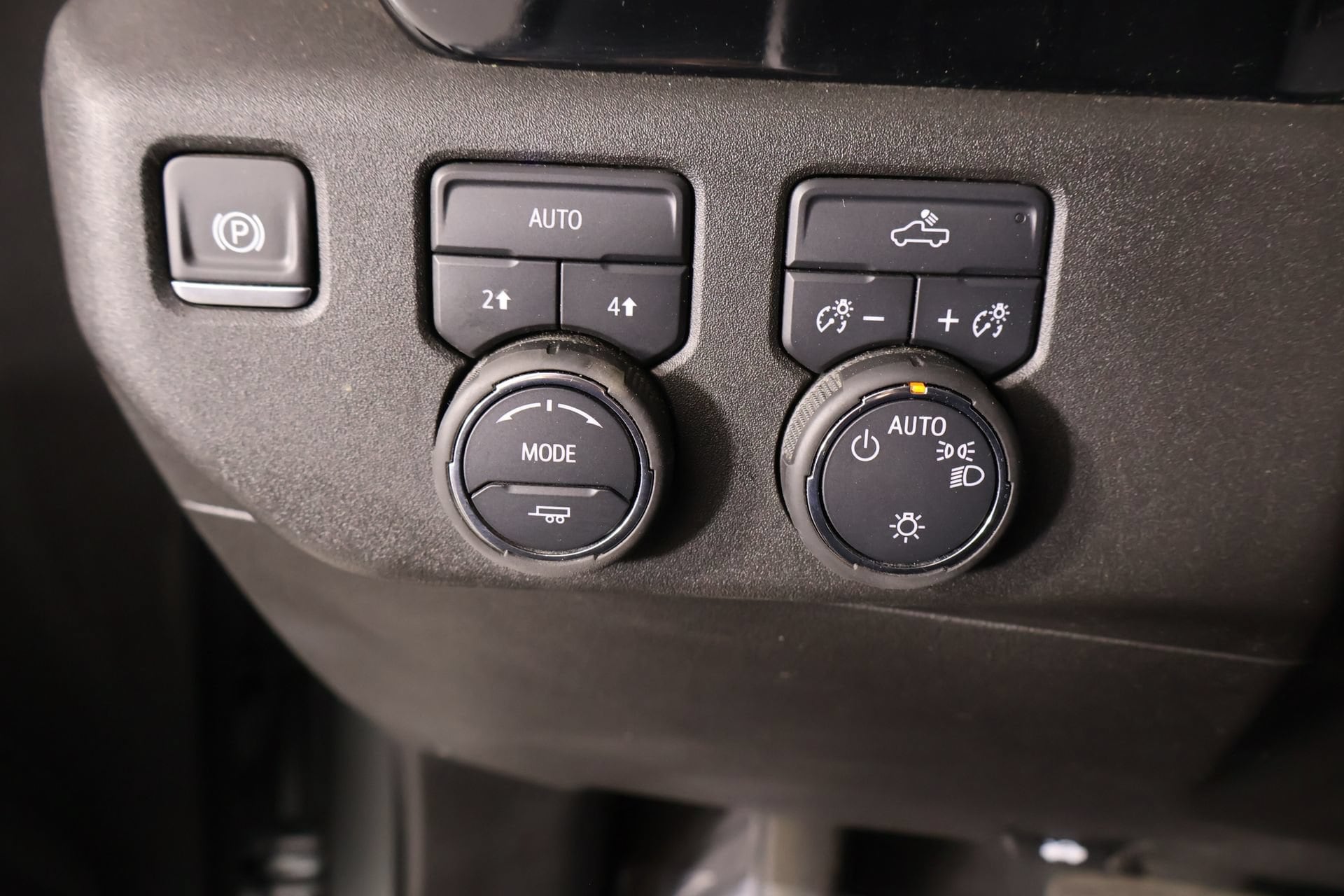 2025 Chevrolet Silverado 1500 LT - Photo 8