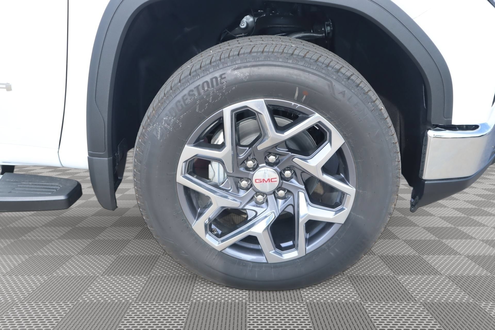 2026 GMC Sierra 1500 SLE - Photo 21