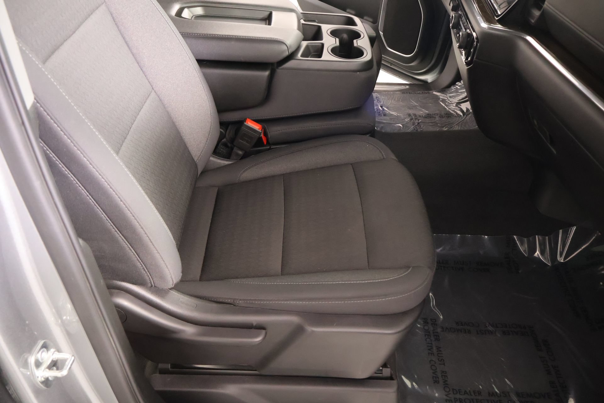 2025 Chevrolet Silverado 1500 LT - Photo 13