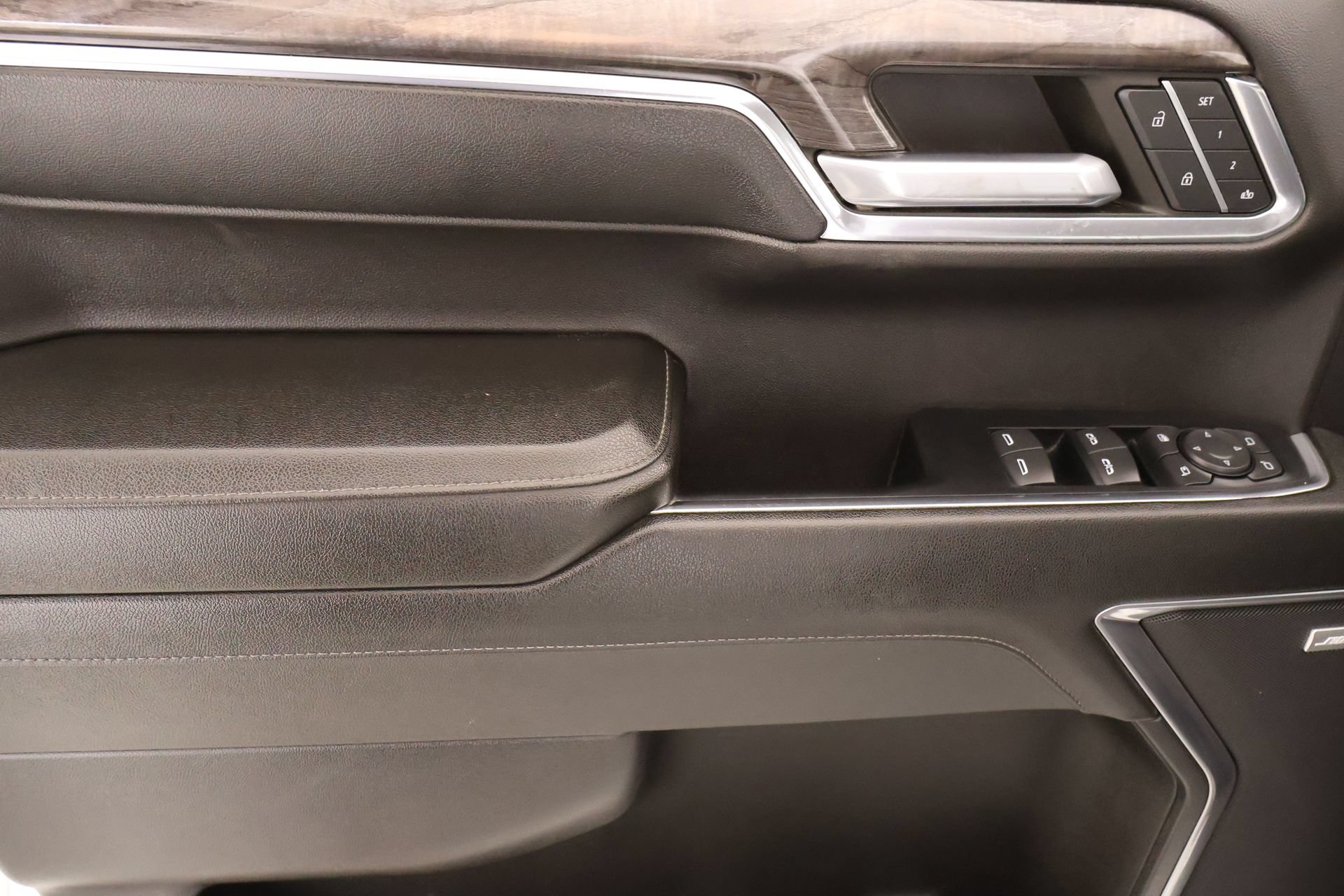 2024 Chevrolet Silverado 1500 LTZ - Photo 16