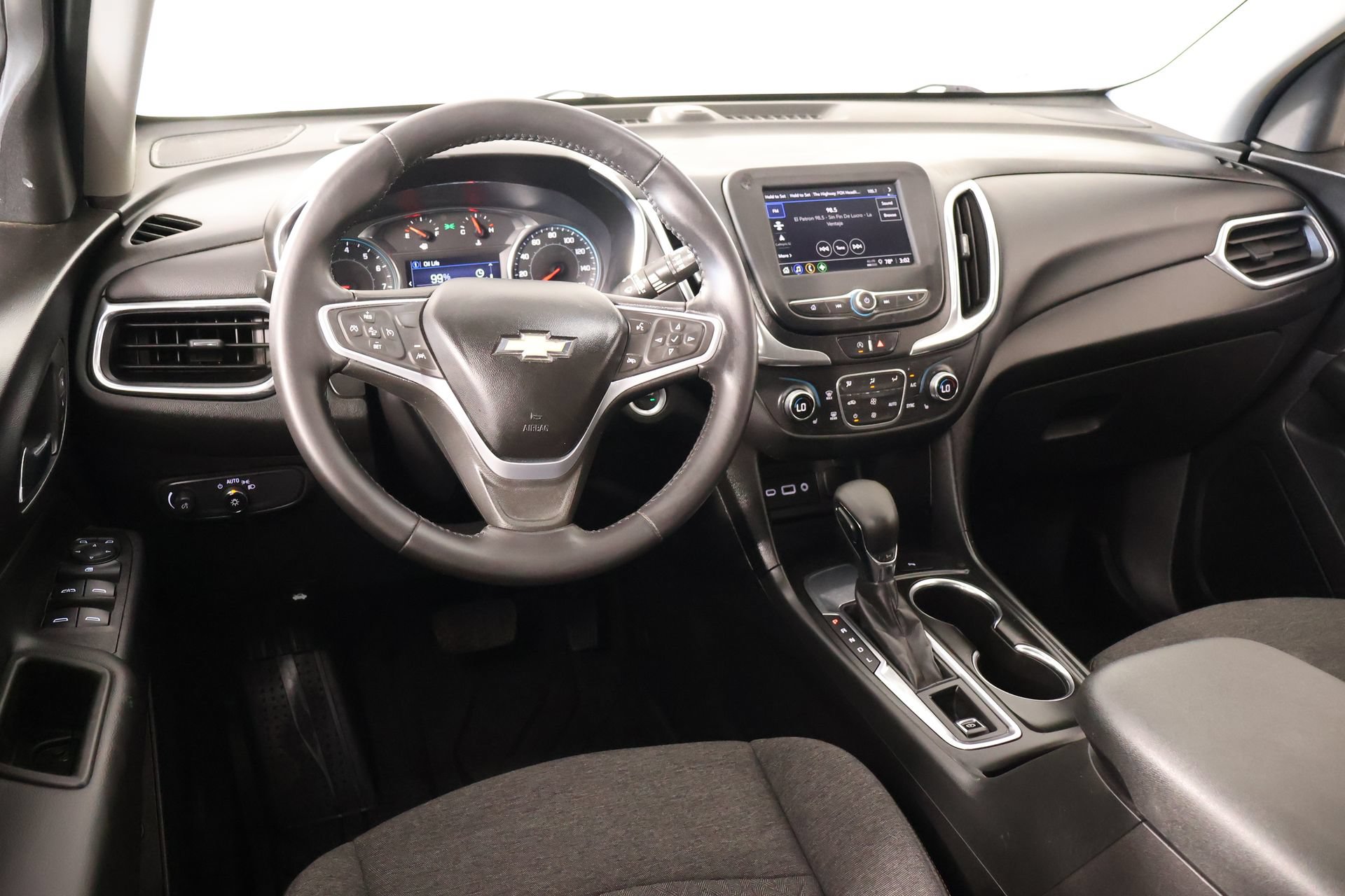 Used 2022 Chevrolet Equinox LT with VIN 3GNAXKEV9NS193014 for sale in Shawnee, OK