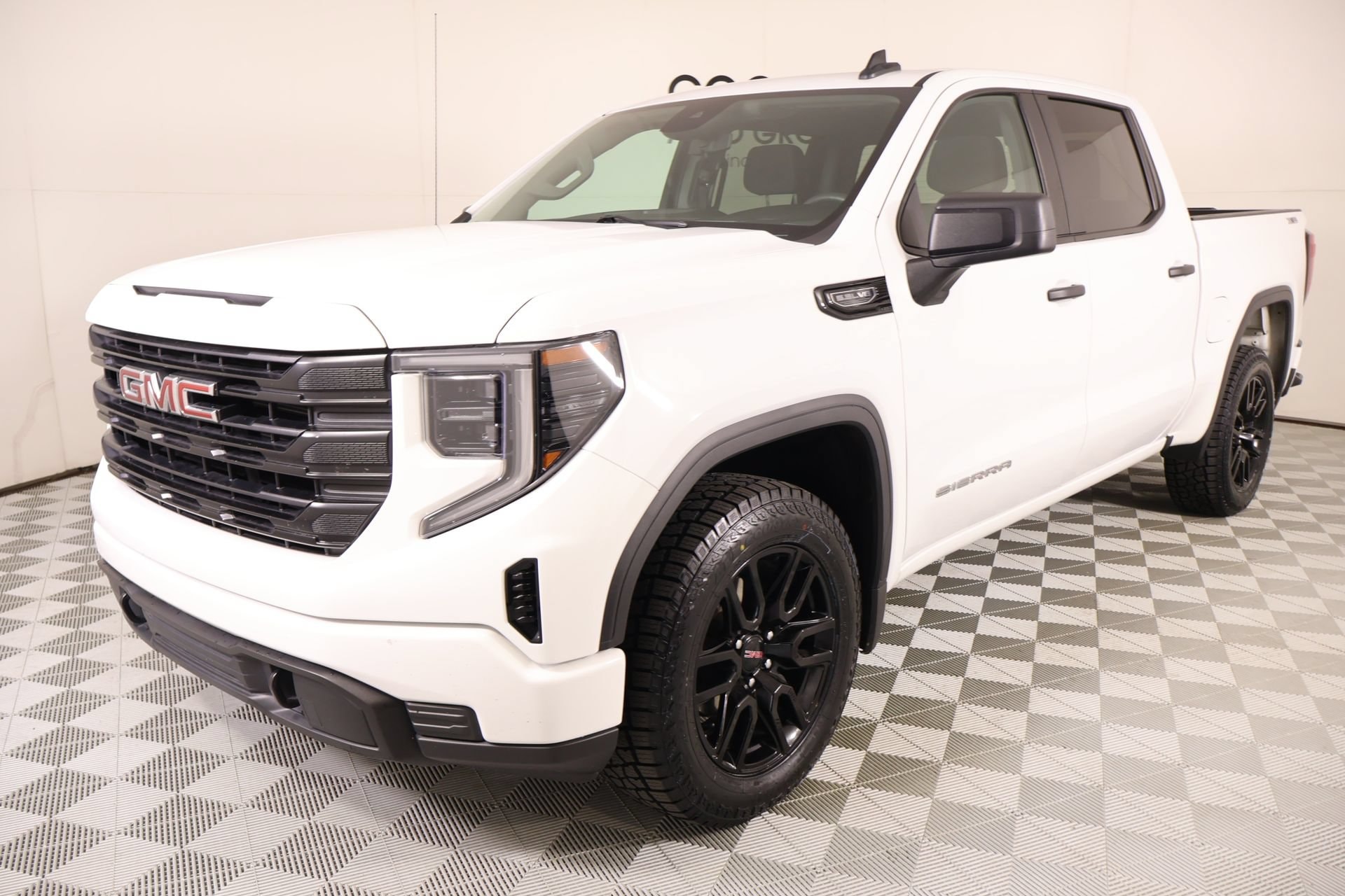 2024 GMC Sierra 1500 Pro - Photo 9