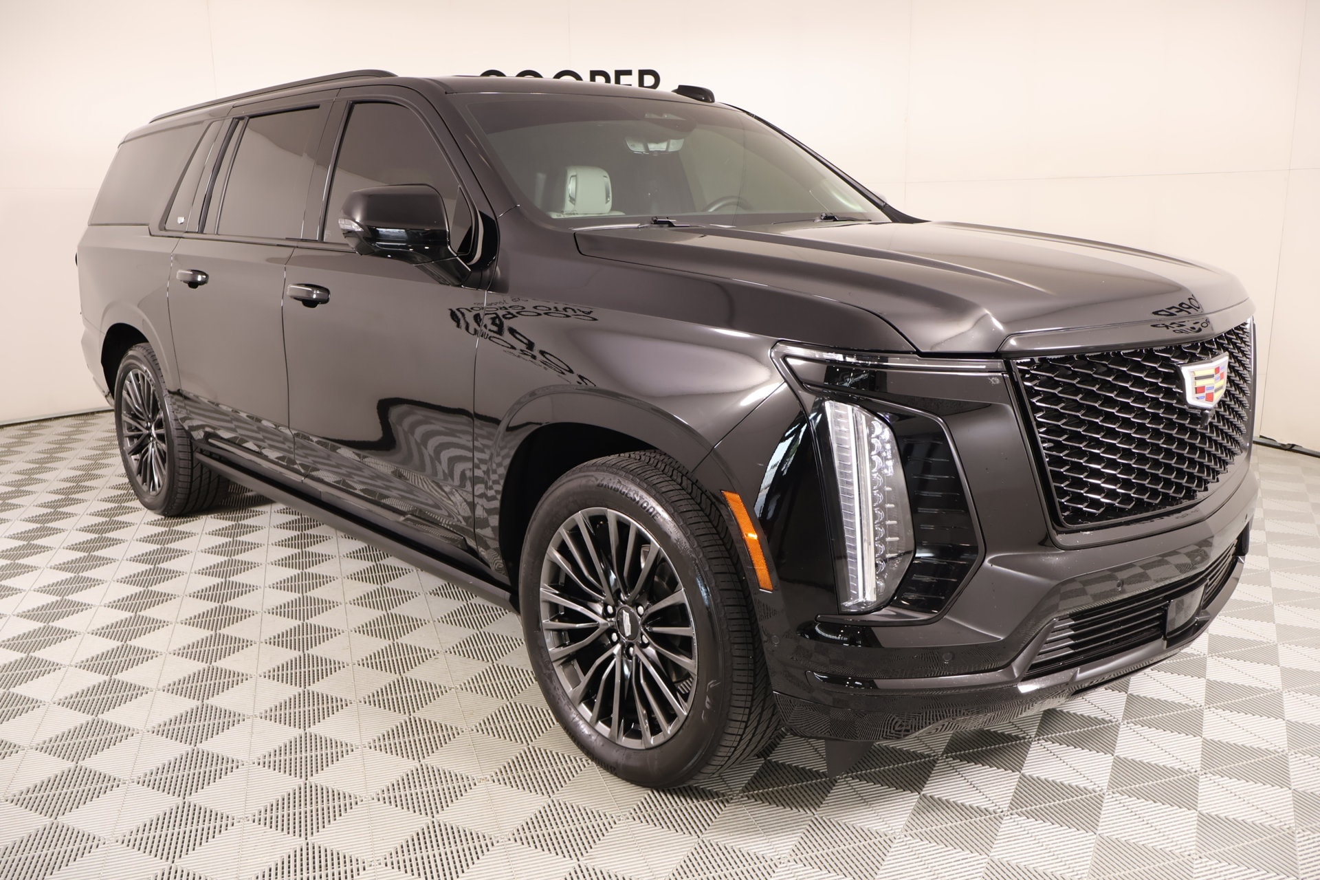 2025 Cadillac Escalade ESV Sport Platinum