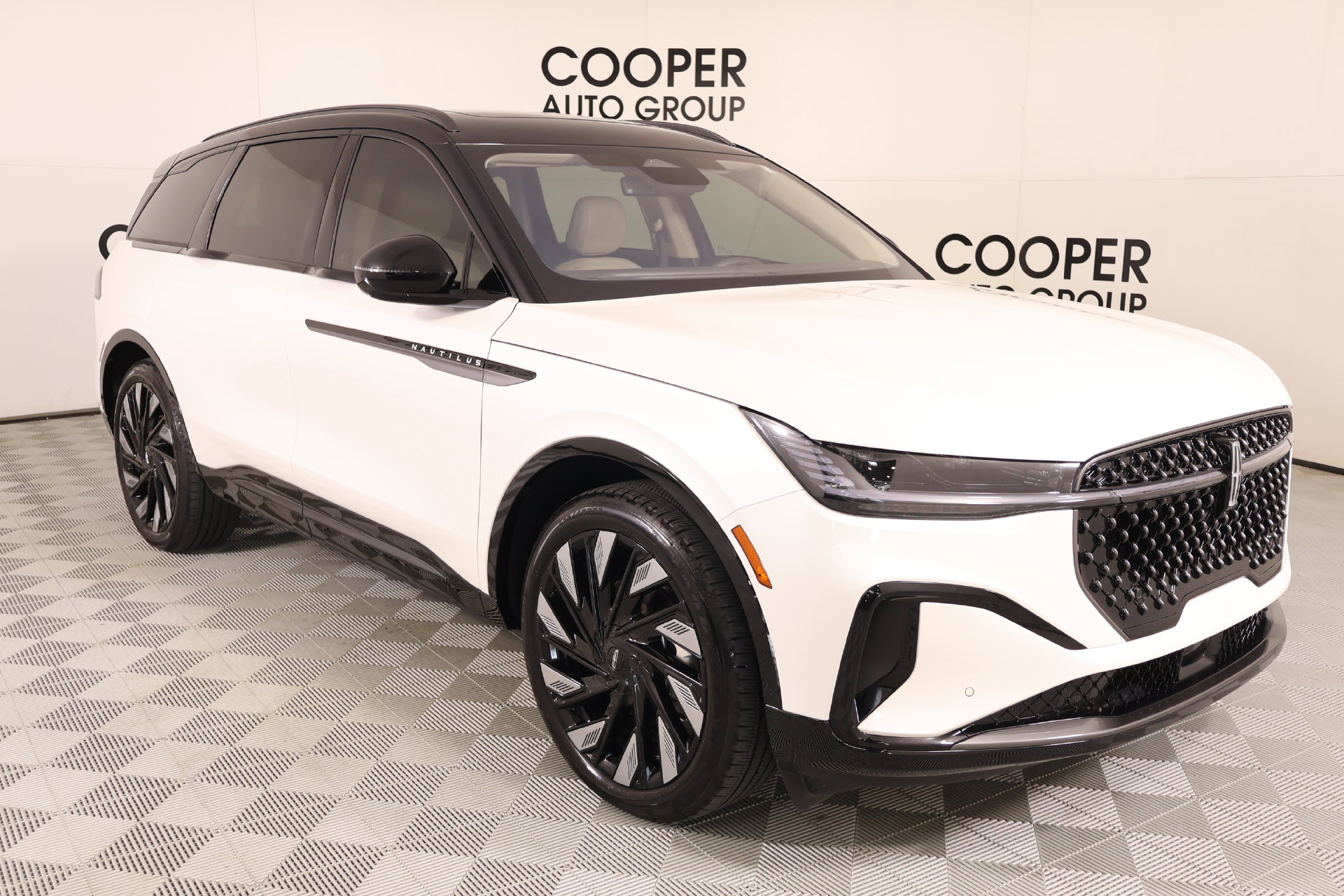 Used 2025 Lincoln Nautilus Reserve SUV