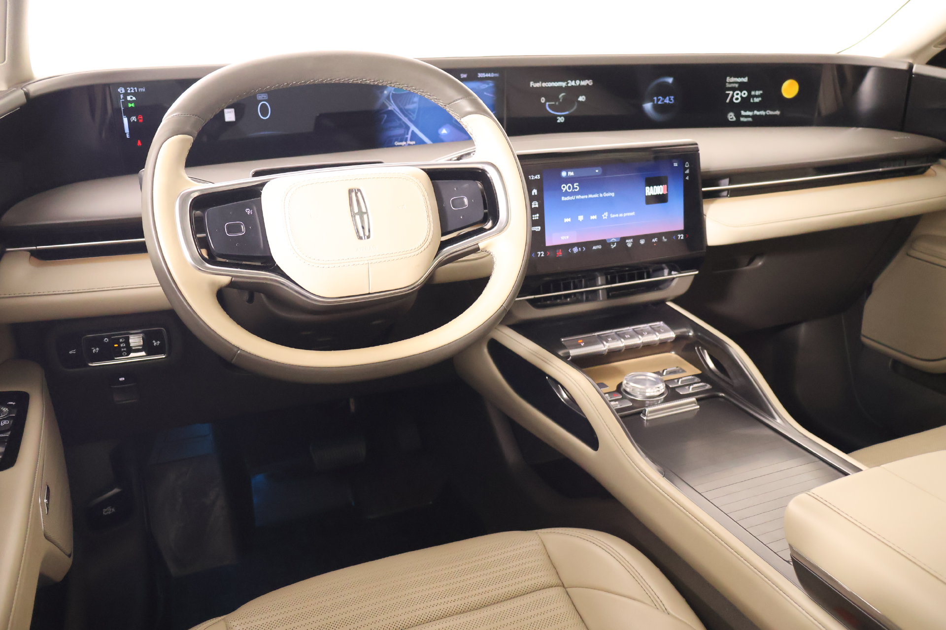 Used 2025 Lincoln Nautilus Reserve SUV