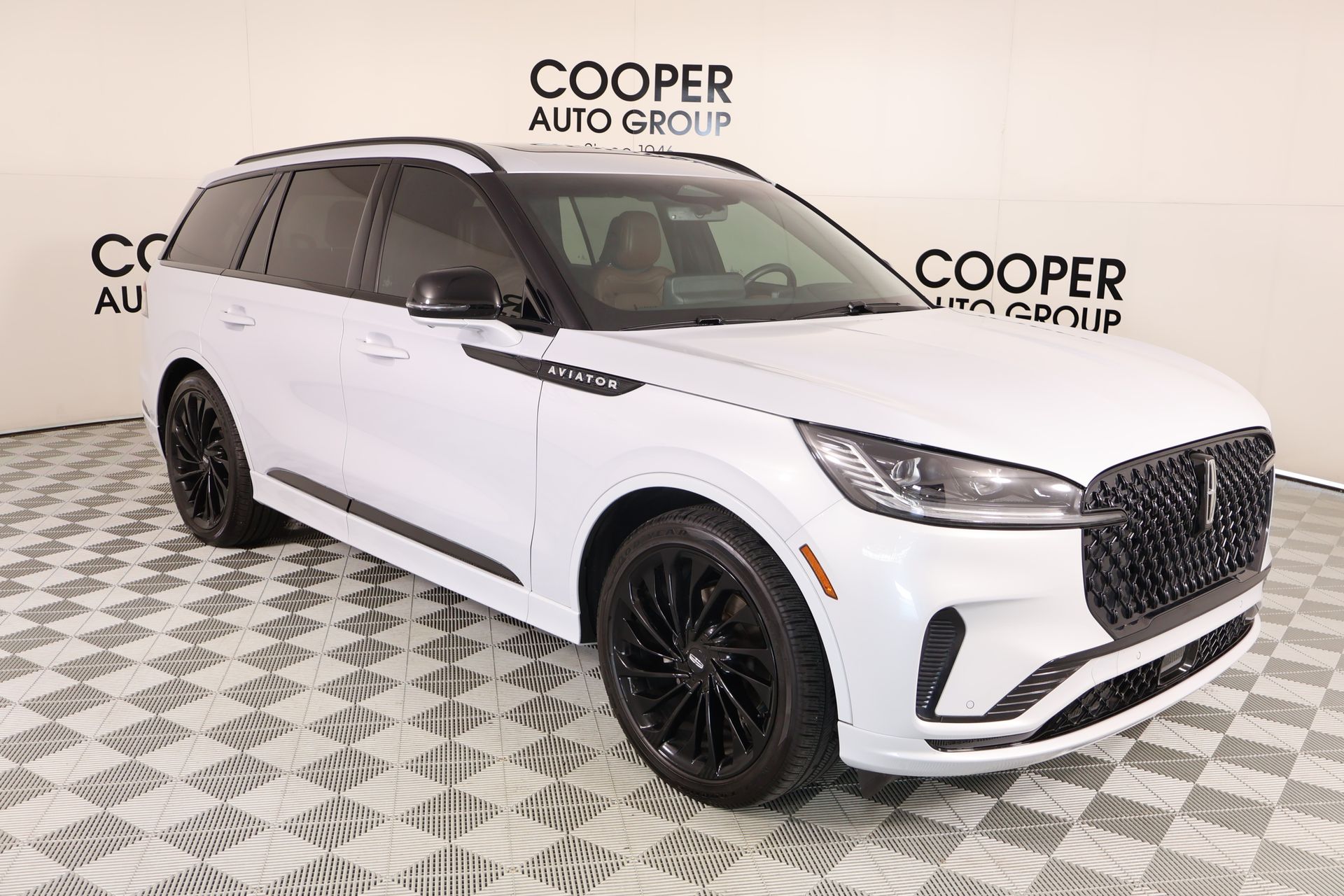 2025 Lincoln Aviator Reserve AWD's photo