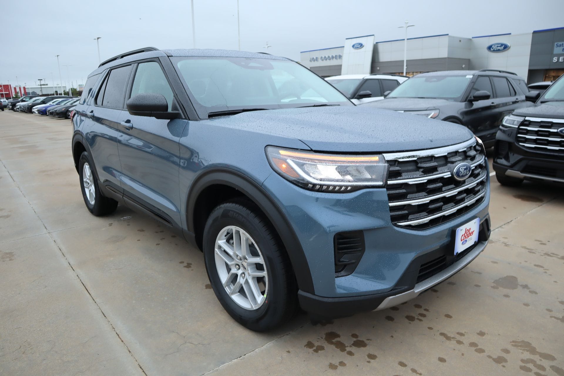 2026 Ford Explorer Active 4WD's photo