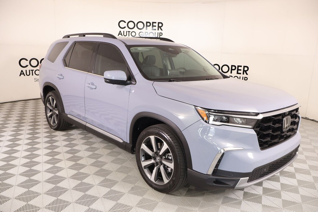 Used 2025 Honda Pilot Elite SUV