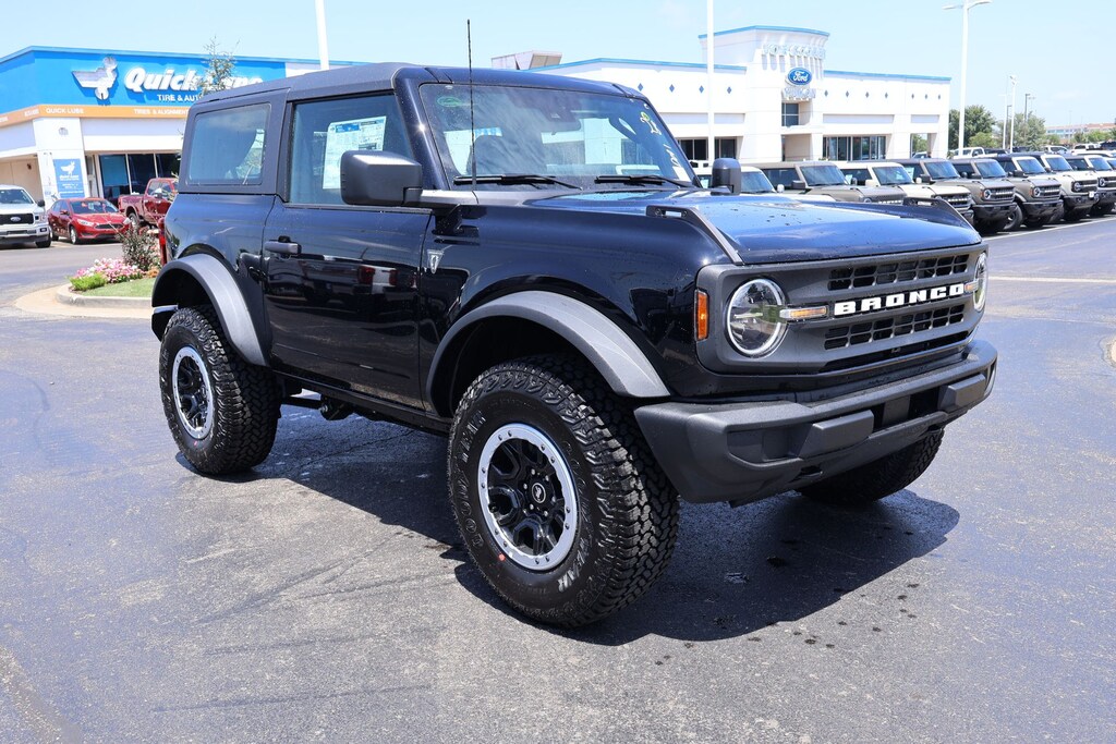 New 2026 Ford Bronco Base SUV