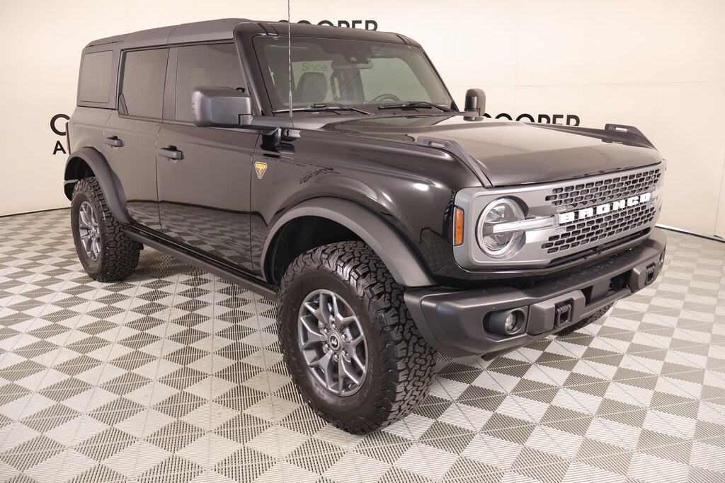 Used 2025 Ford Bronco Badlands SUV