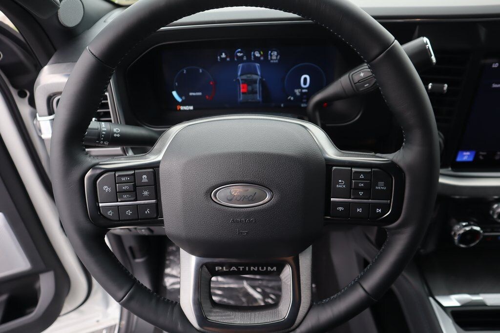 New 2025 Ford F-250 Truck Crew Cab