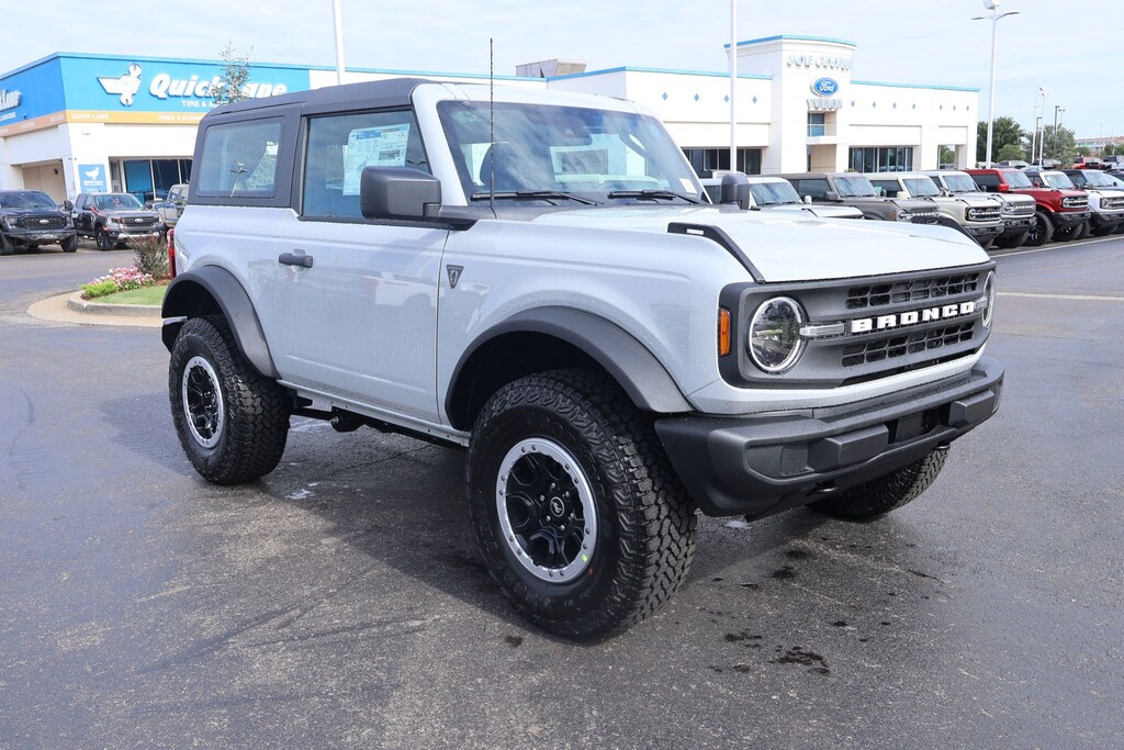 New 2026 Ford Bronco Base SUV