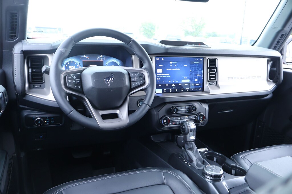 New 2026 Ford Bronco Outer Banks SUV