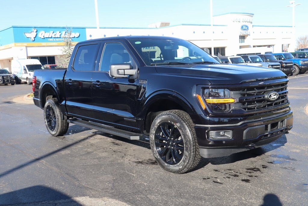 New 2025 Ford F-150 XLT Truck SuperCrew Cab