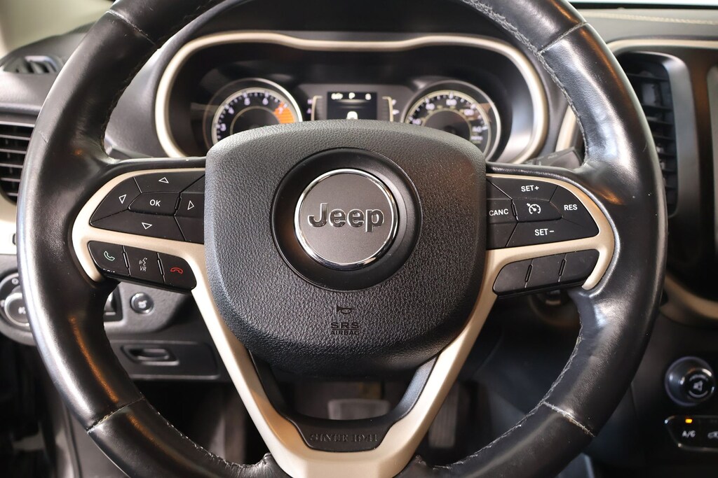 Certified 2016 Jeep Cherokee Latitude 4x4 SUV