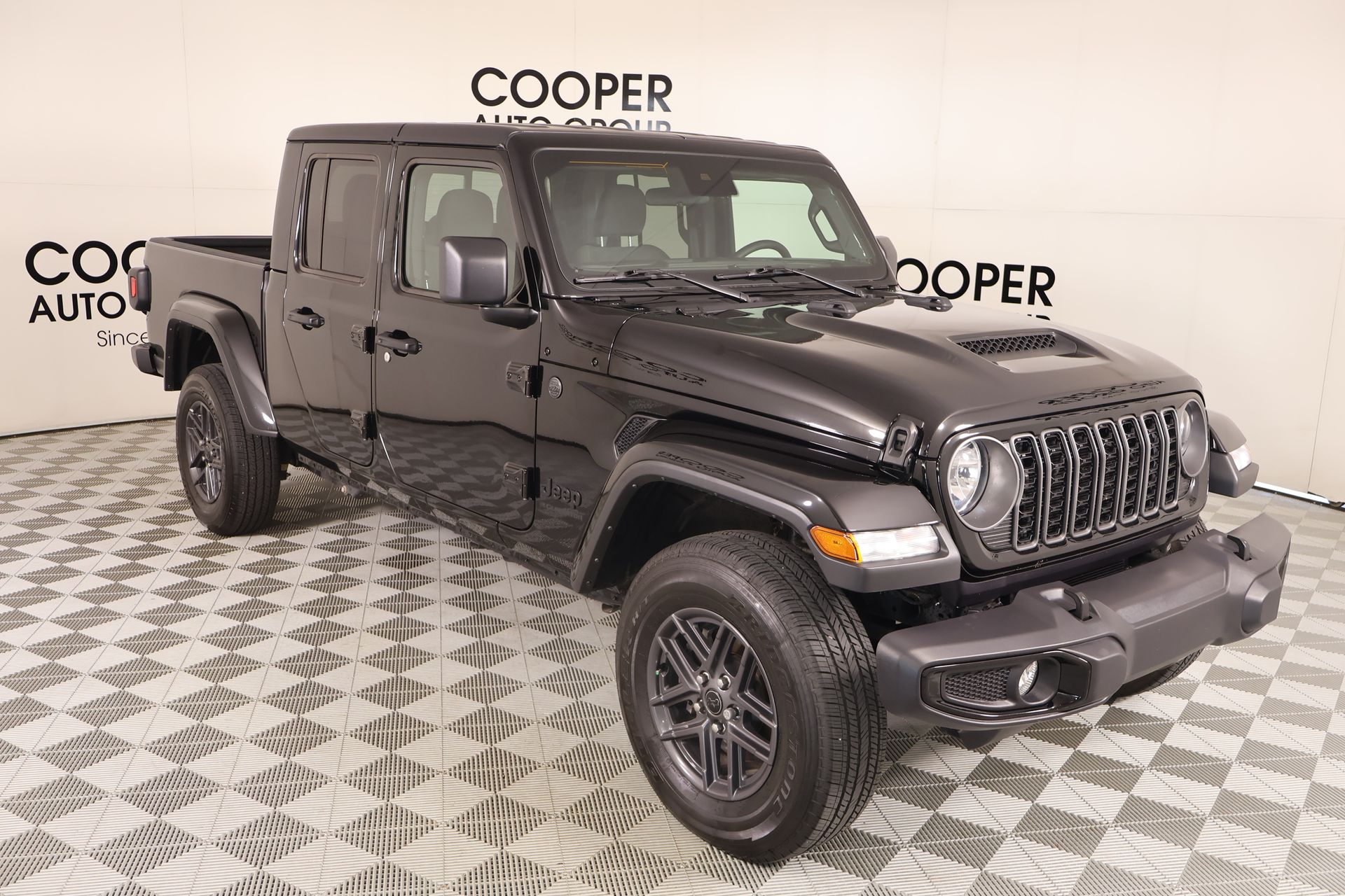 2025 Jeep Gladiator
