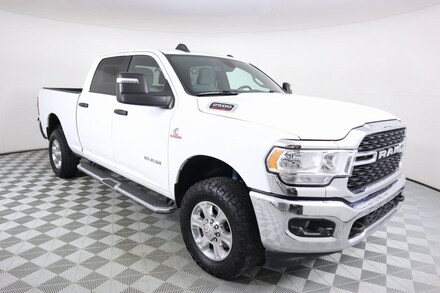 2024 Ram 2500 Big Horn Truck Crew Cab